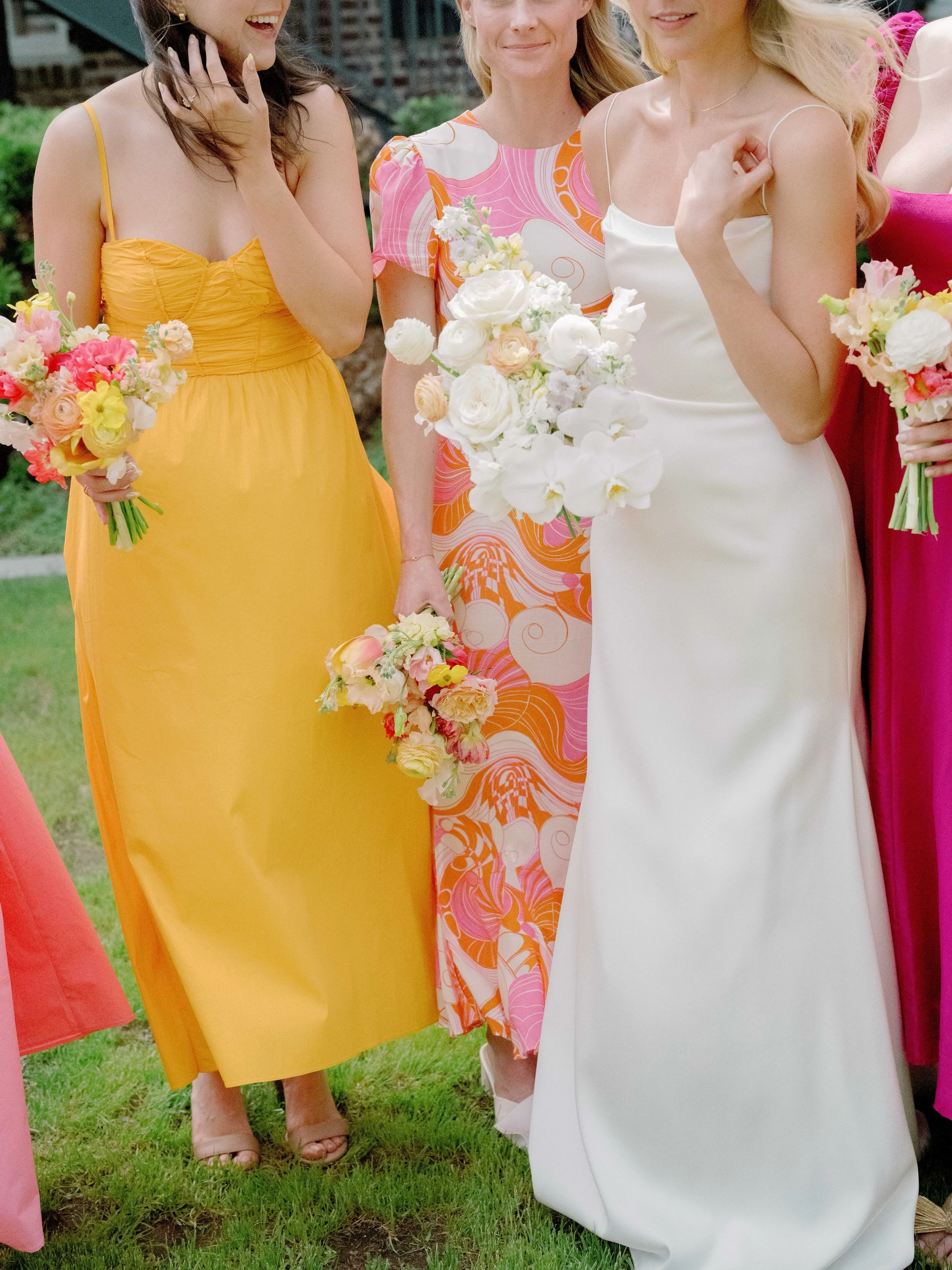 we love all the color that May weddings bring 🌸💛🍃

two years ago with the gorgeous Emilie + Peter at the historic @edmondstonalstonhouse 

@julielivingstonphotography 
@bearded.florist 
@snyderevents