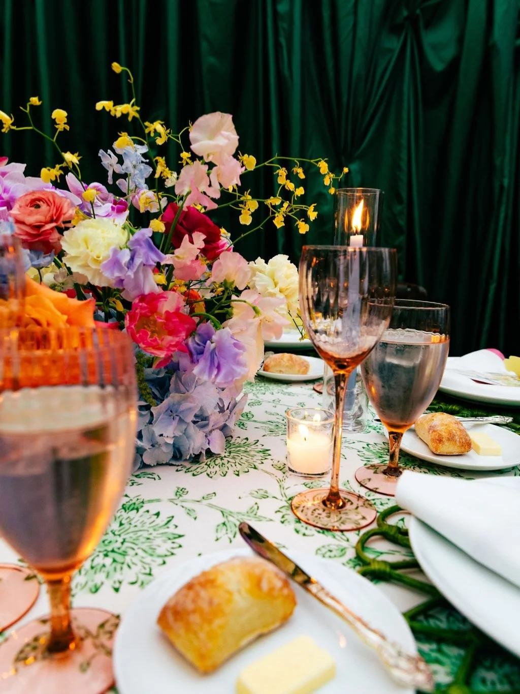 working on final design plans for our next wedding @74_wythe has us revisiting this one 🌸 💜 🌿

It&rsquo;s always fun to see how each couple&rsquo;s unique styles and taste infuse the design process! For E + A&rsquo;s Spring wedding, we focused on 