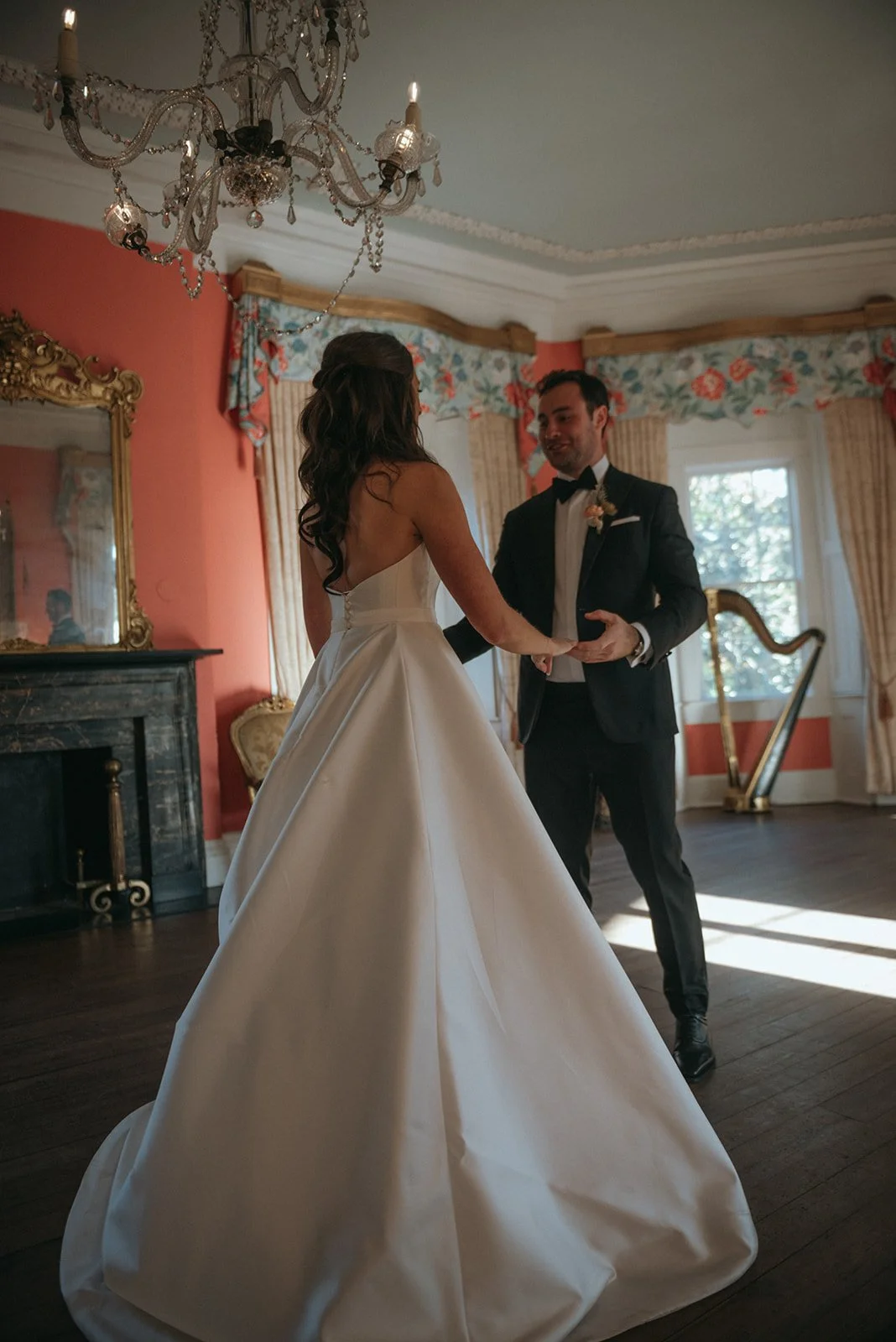 Alyssa + Zach | Photographer: N. Mickle | Florals: Moonlight Iris Designs | Venue: William Aiken House