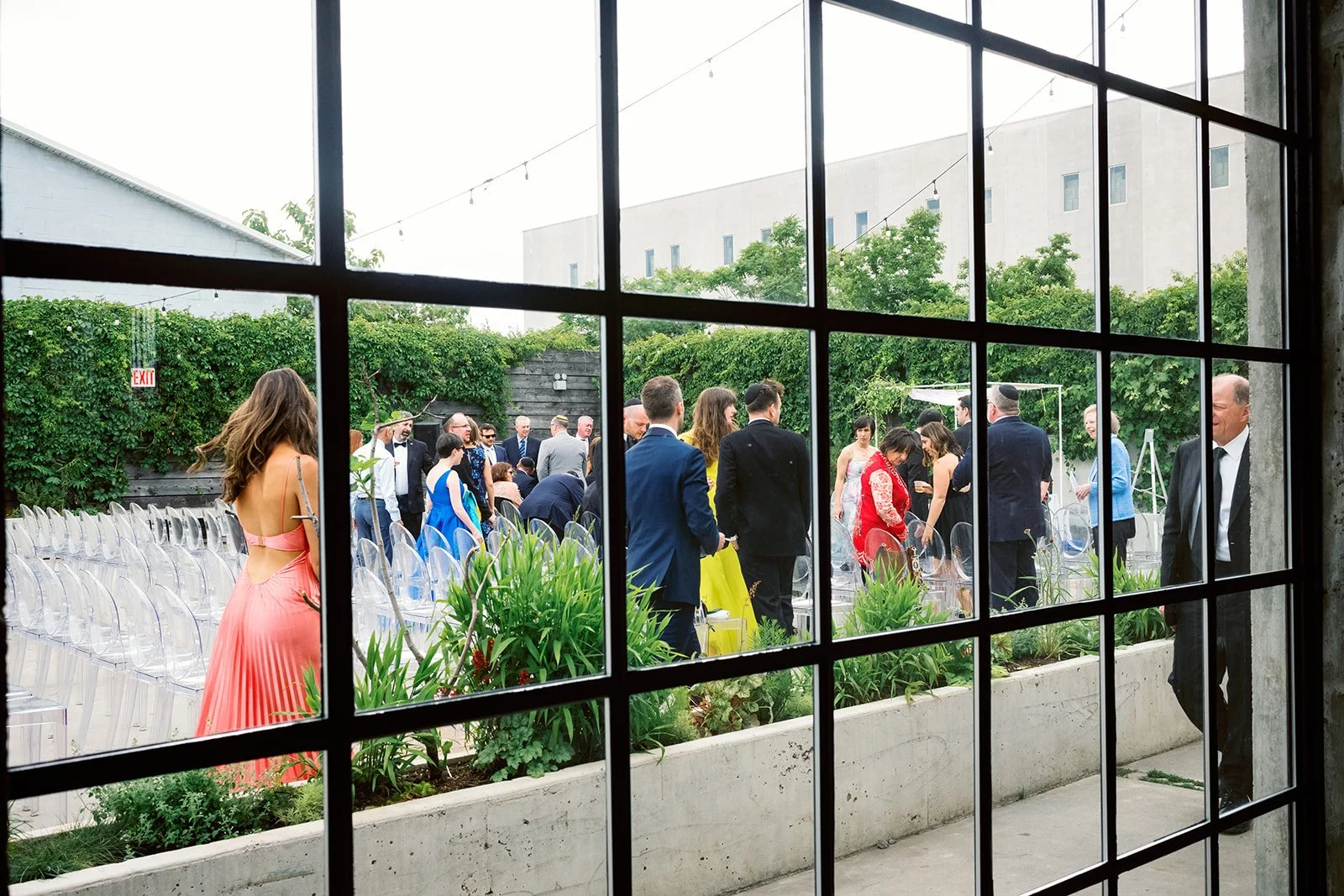 Hugh & Jacob | Venue: 99 Scott, Brooklyn | Photo: Michaela Jelin | Florals: Aurora Botanica