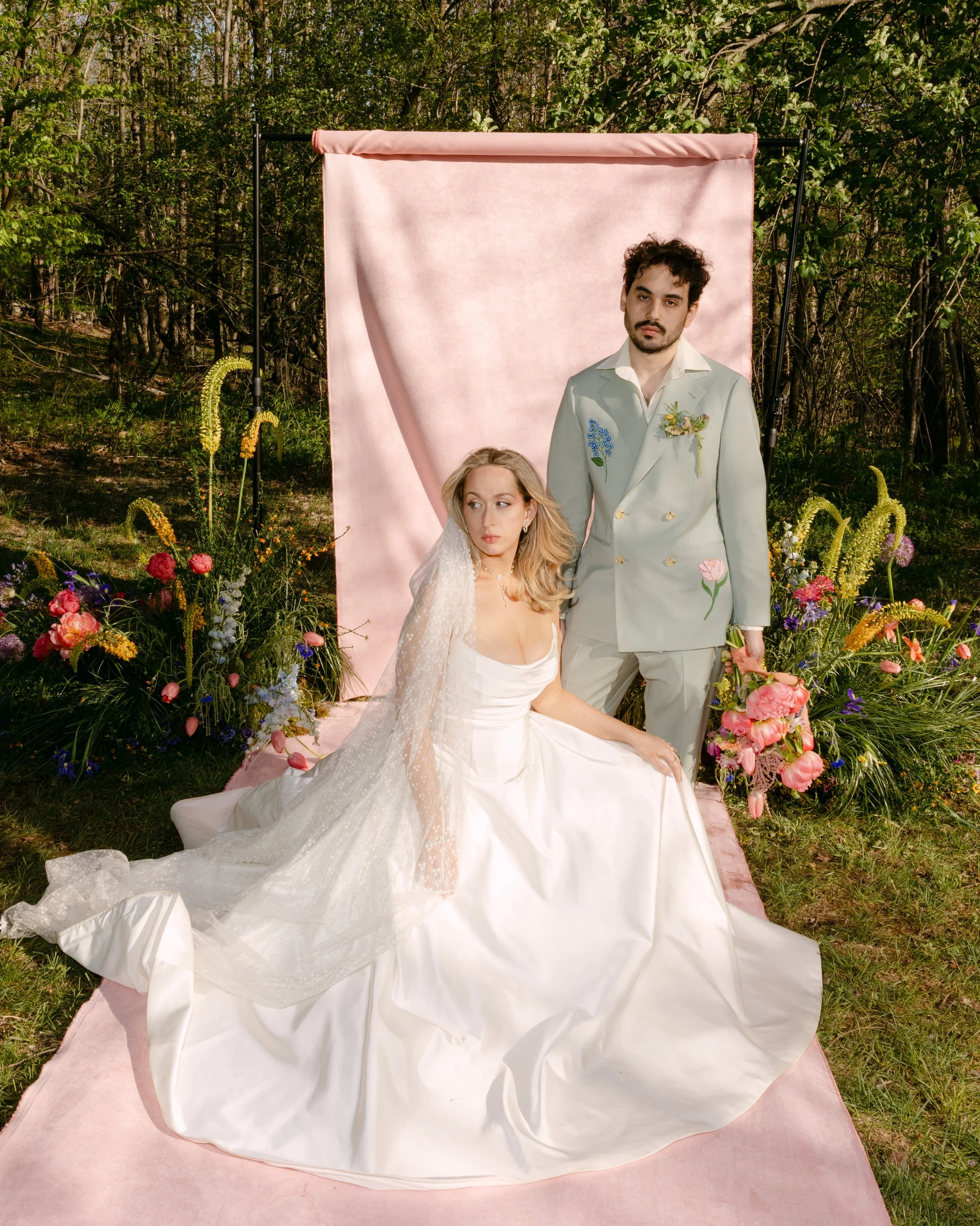 Gemma + Julian | Photographer: Tess Schilke | Florals: Justin Reis | Venue: Hotel Lilien