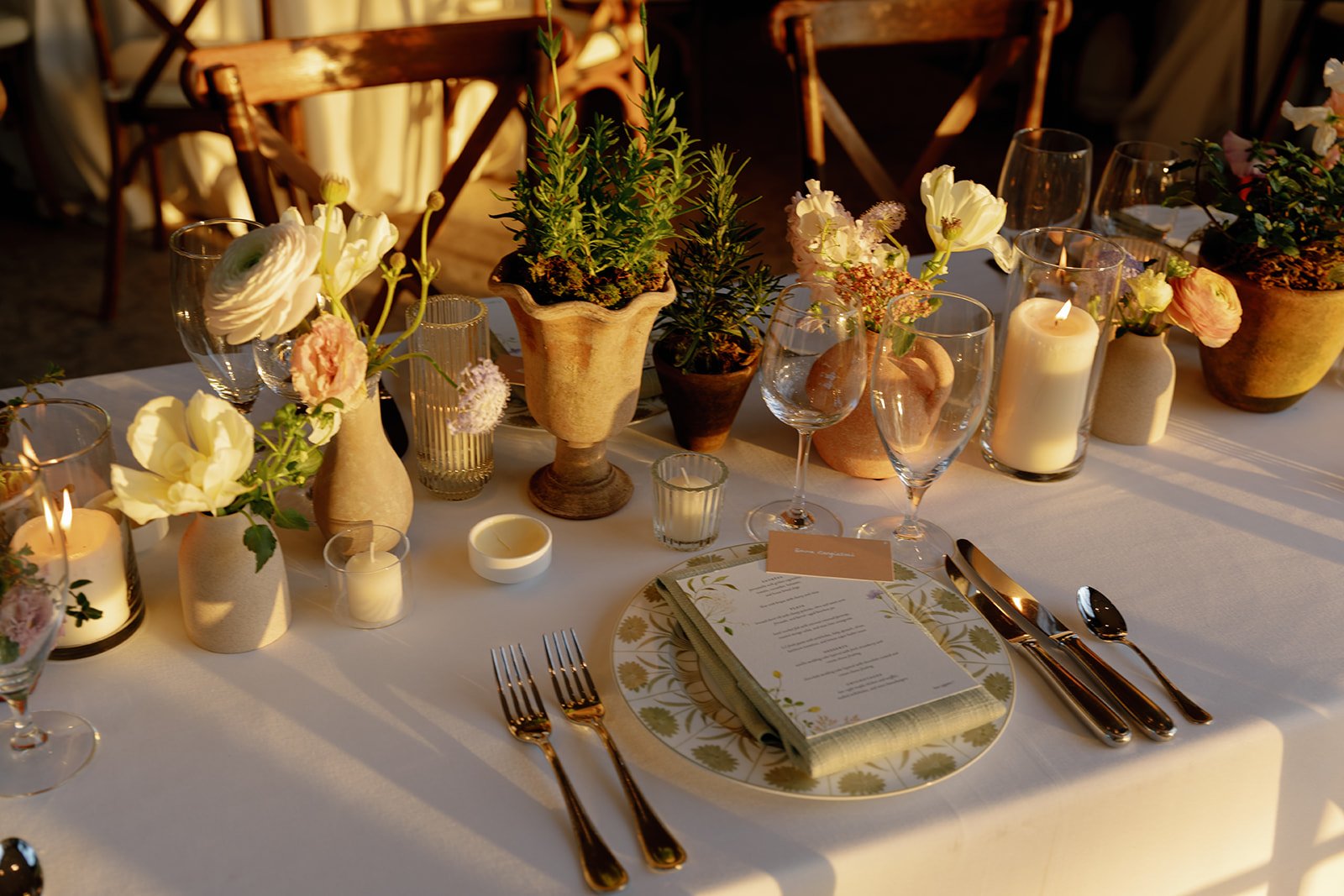 Isabelle + Carl | Photographer: Katie McCuin | Florals: Petaloso | Venue: Kiawah Island Club River Course