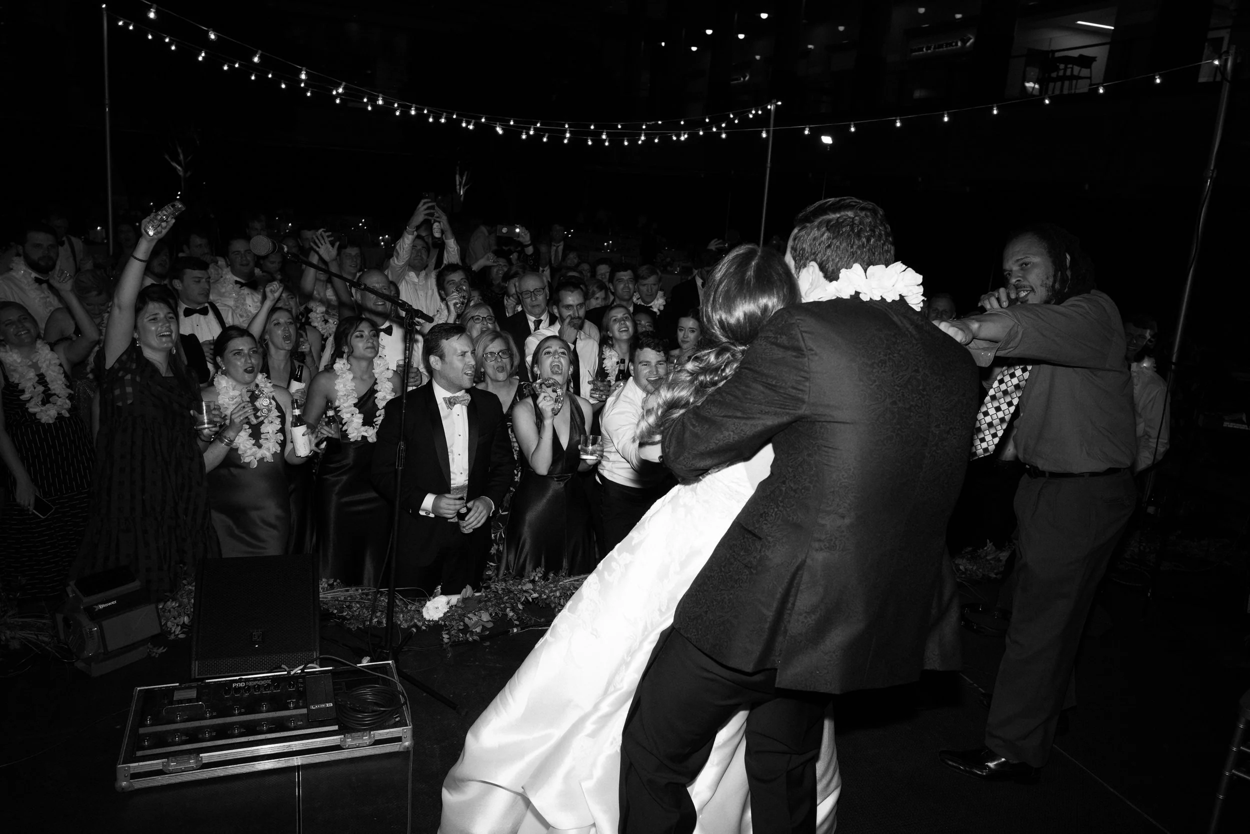 Maggie & Josh | Classic and romantic Charlotte, NC wedding | Photographer: Allison Hammond Creative | Florals: Springvine Designs