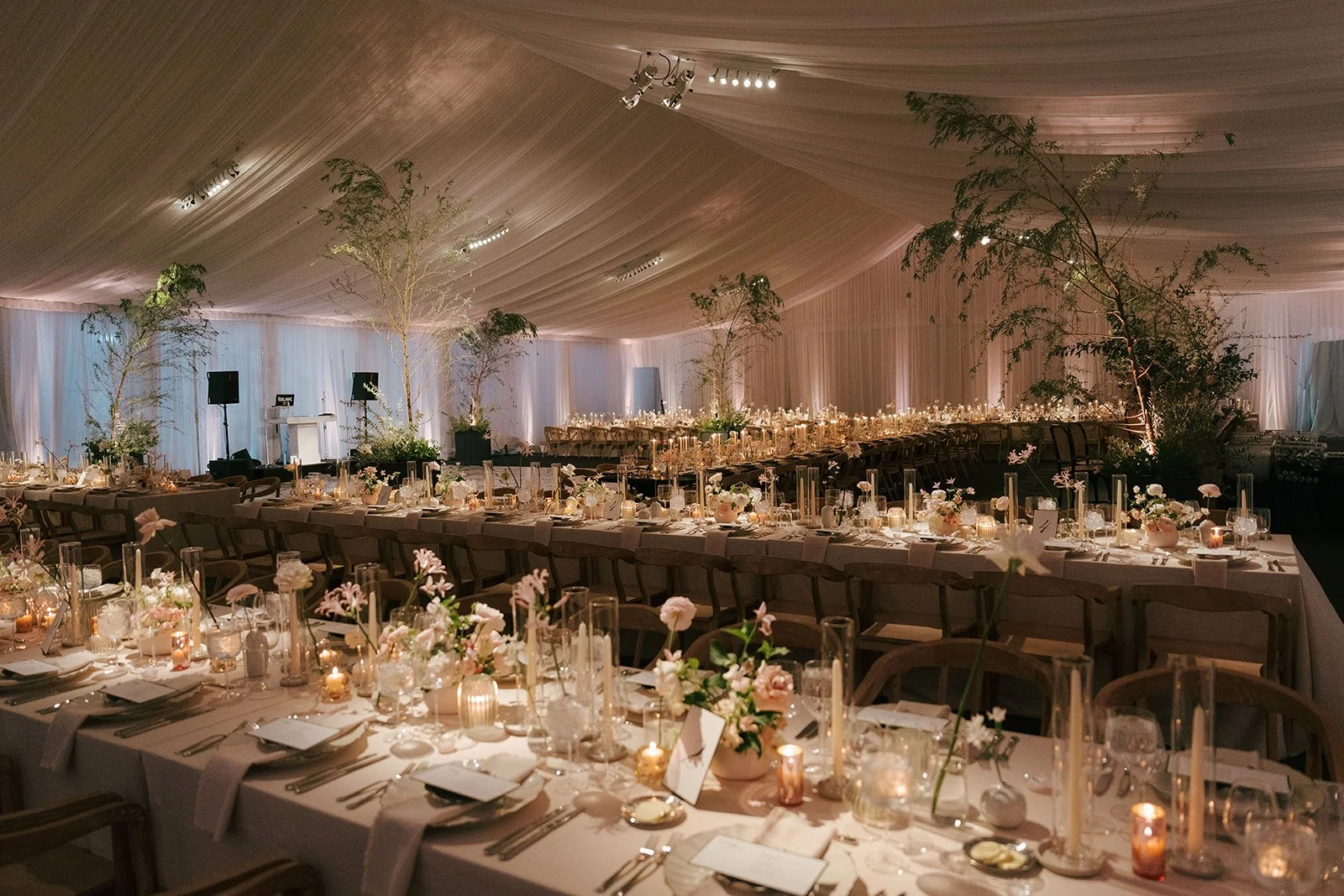 Isa + Cody | Photographer: Molly Adams | Florals: Matthew Muscarella | Venue: Sleepy Hollow Country Club