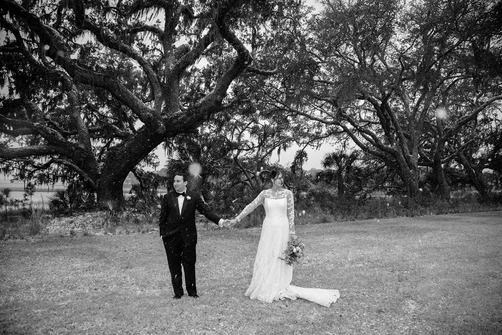 Raven + Alex | Photographer: Jennifer Austin | Florals: The Bearded Florist | Venue: The Dunlin