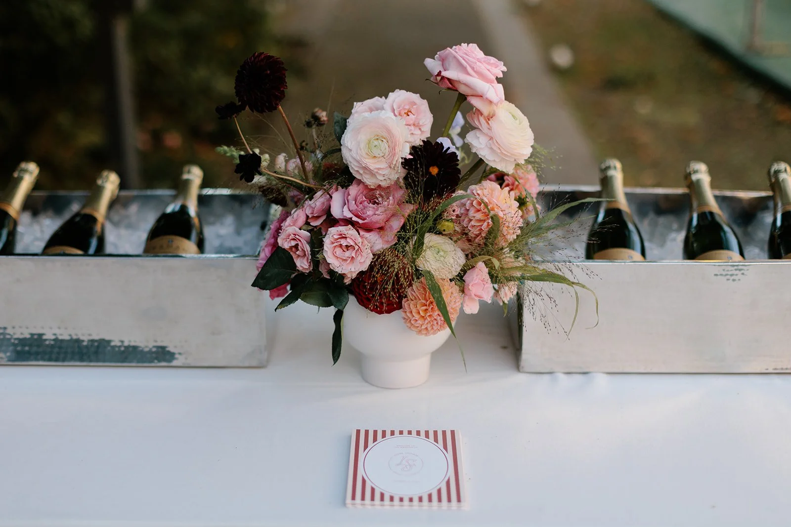 Louise + Shaun | Photo: Vik Moon | Florals: Lulo Floral | Venue: Cooper Hewitt