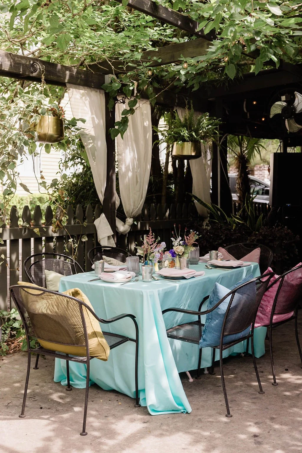 Amrisa + Zach | Photographer: Taylor Jordan| Florals: Bearded Florist | Venue: Coterie, Charleston