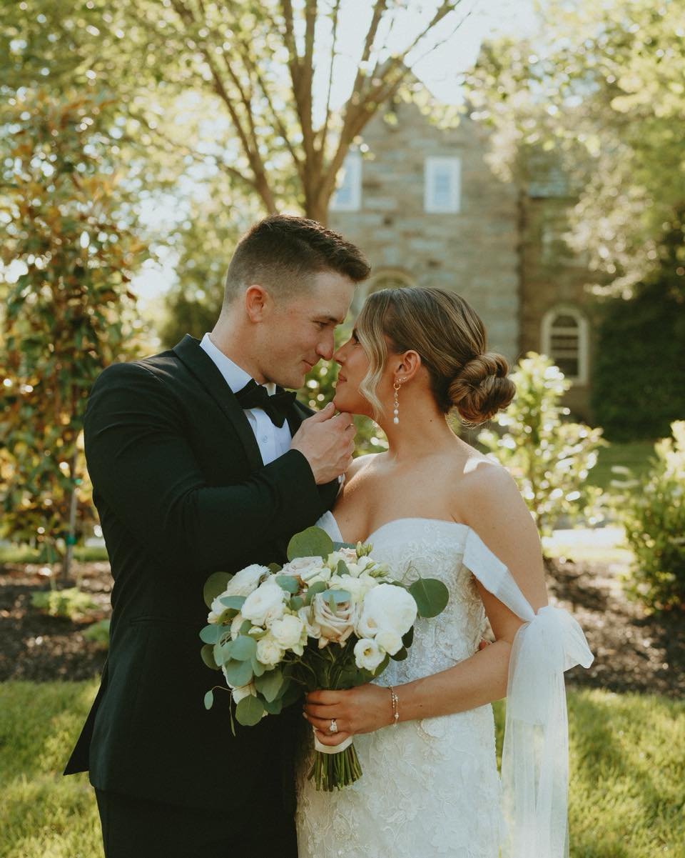 Molly + Nate&rsquo;s Spring Wedding
Some highlights from their beautiful day&mdash;full of joy, love, and the sweetest energy. These two were such a light, and The Ivy made the perfect backdrop for the Lundy wedding &lt;3

&bull;
&bull;
.
#clevelandp