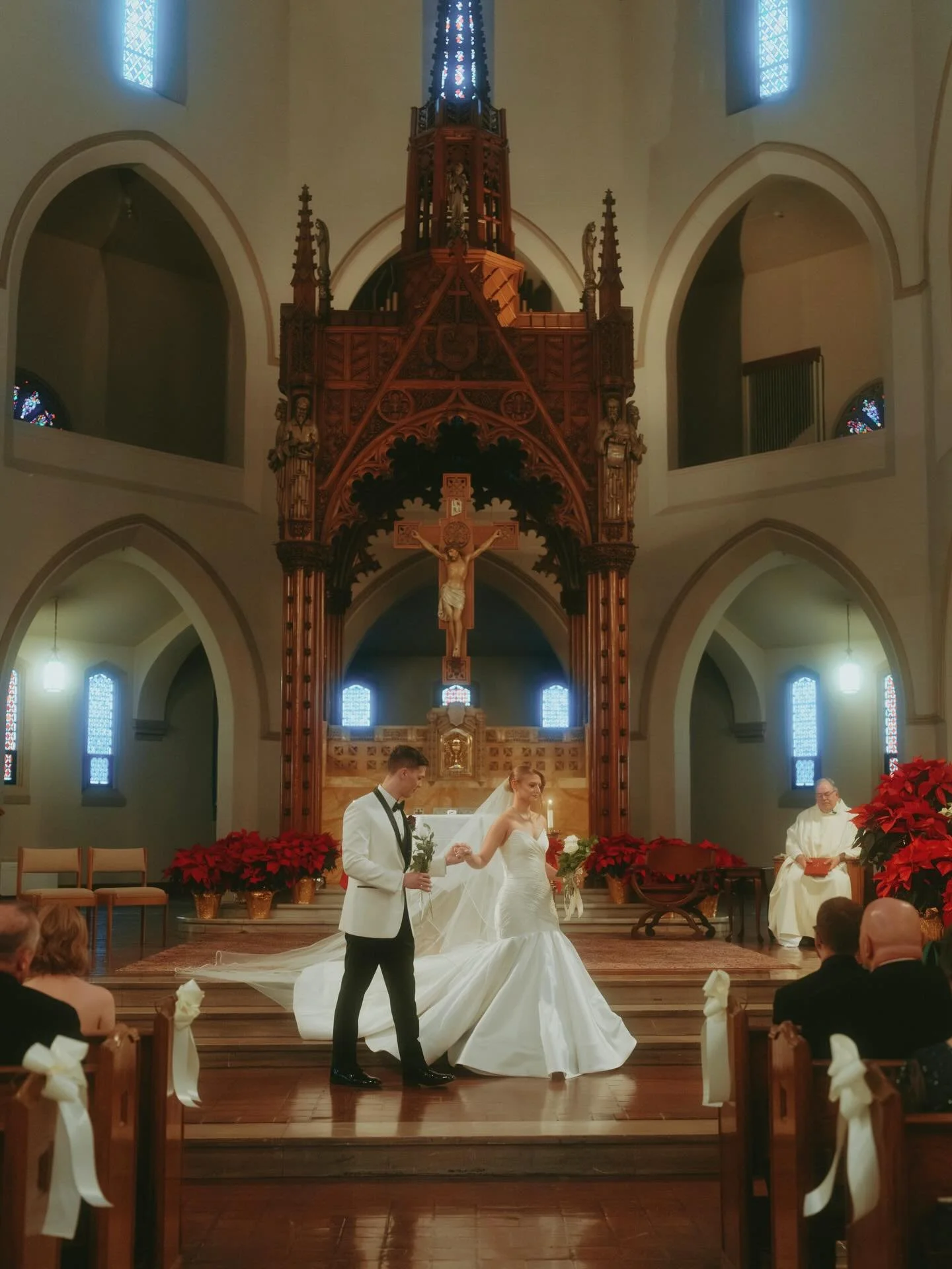 A moment for this ceremony at this beautiful church! St. Patrick Church in Youngstown, Ohio. 

Someone get married here and hire me because I need to go back <3

&bull;
&bull;
.

#clevelandweddingphotographer
#ohioweddingphotographer
#elopementpho