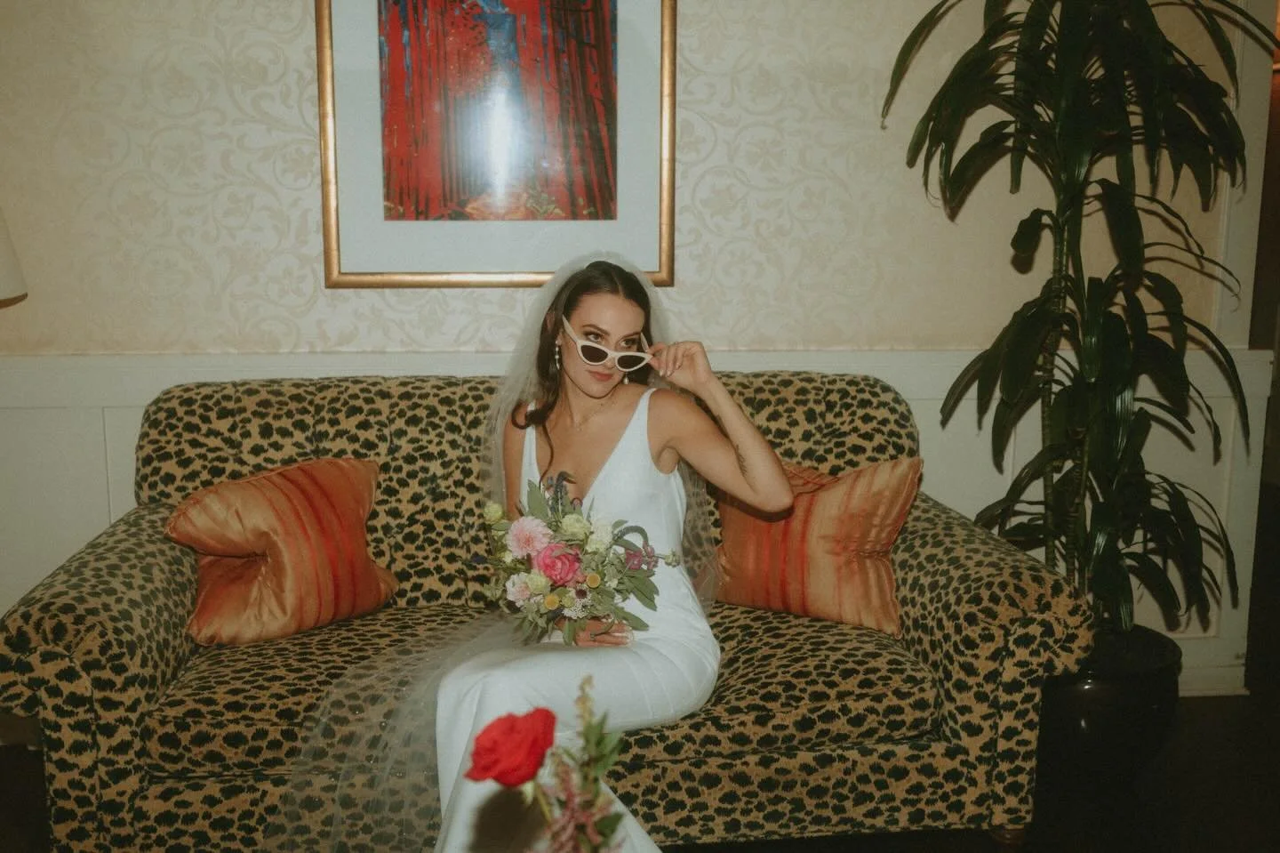 Happy weekend friends! 💖🍸✨

In complete honesty, I really wanted animal print + Emma back on my profile so here we are!
<3

&bull;
&bull;
.

#clevelandweddingphotographer
#ohioweddingphotographer
#elopementphotographer
#documentaryweddingphotogr