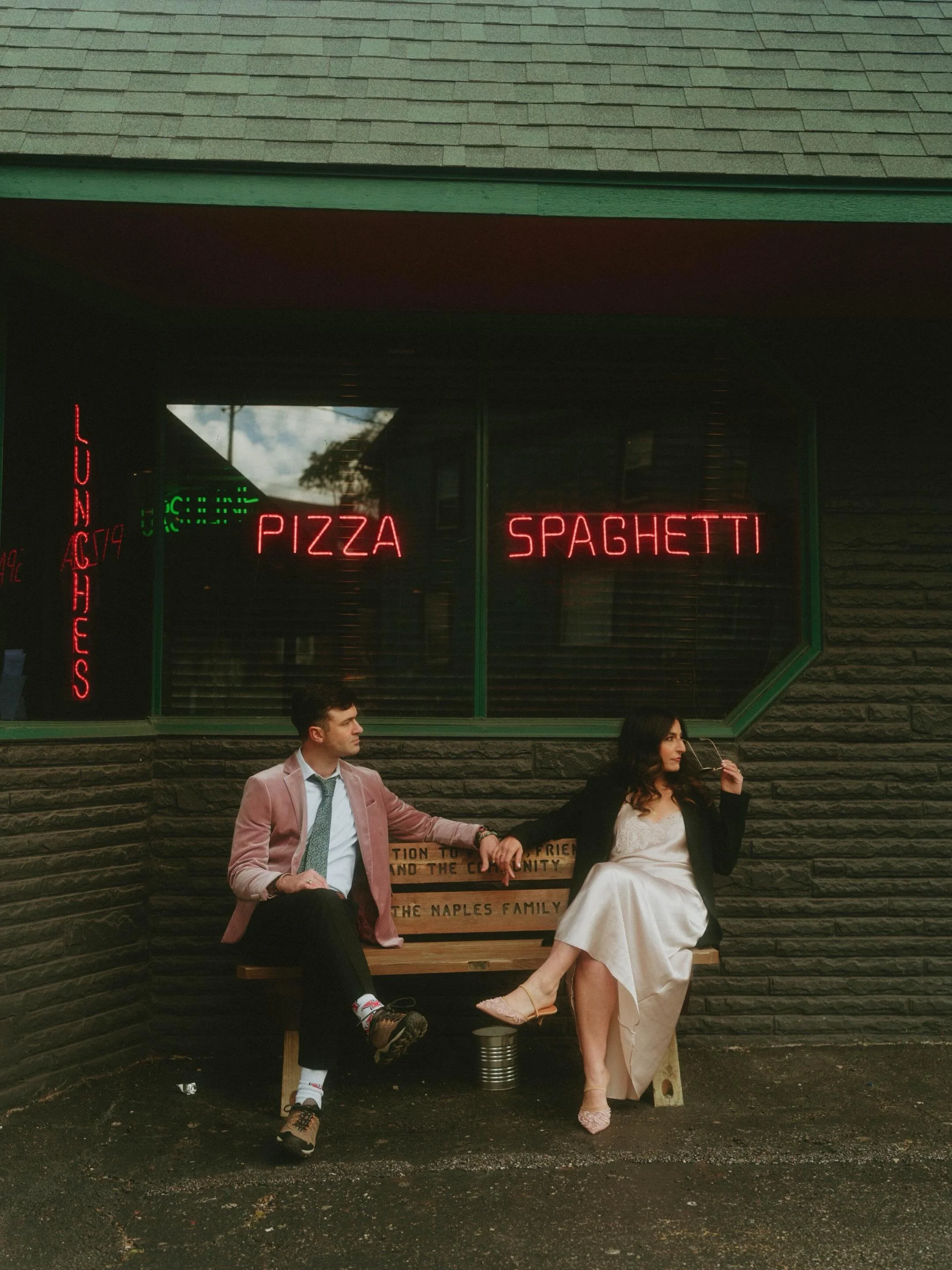Dominic + Isabella&rsquo;s engagement session~
Pt 1: OUTSIDE GOLDEN DAWN
✨🌞🫶🏻

&bull;
&bull;
.

#clevelandweddingphotographer
#ohioweddingphotographer
#elopementphotographer
#documentaryweddingphotographer
#filmweddingphotographer