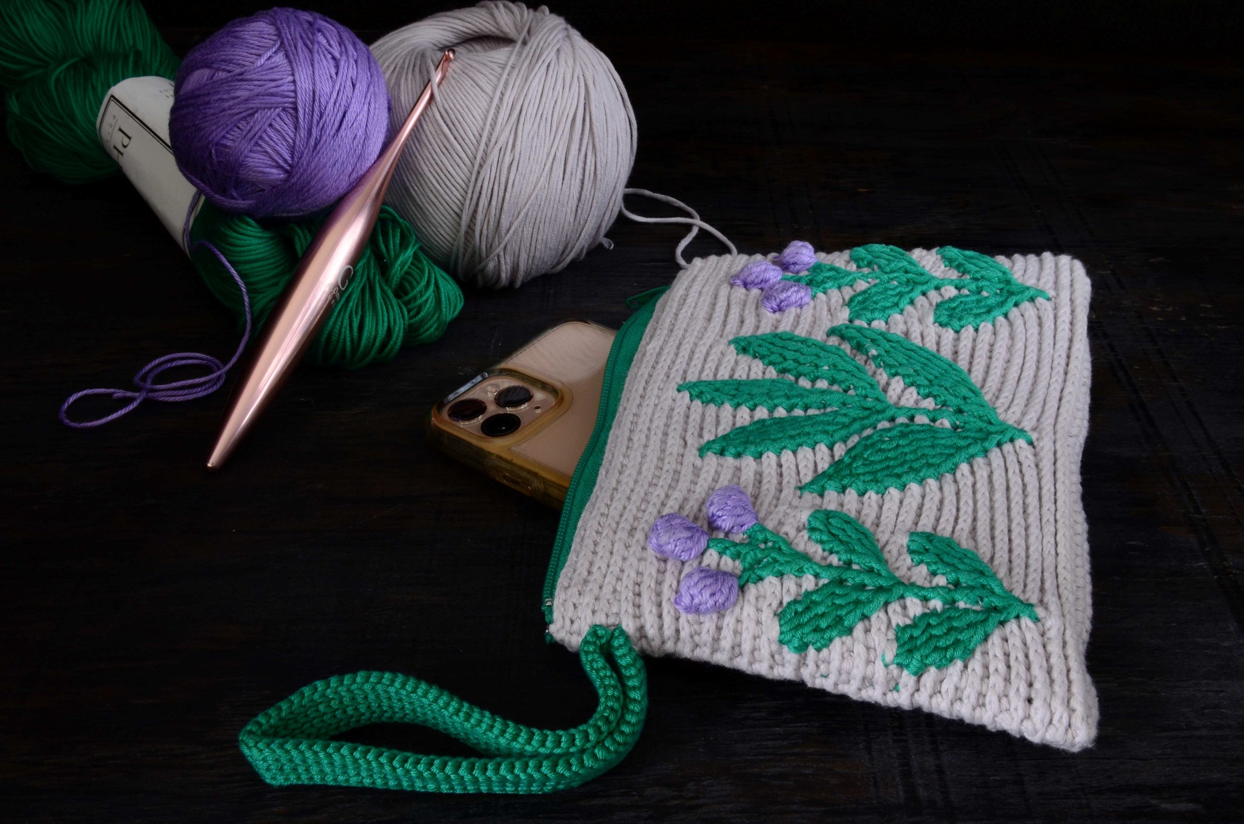Green Flowers Clutch-M2.jpg