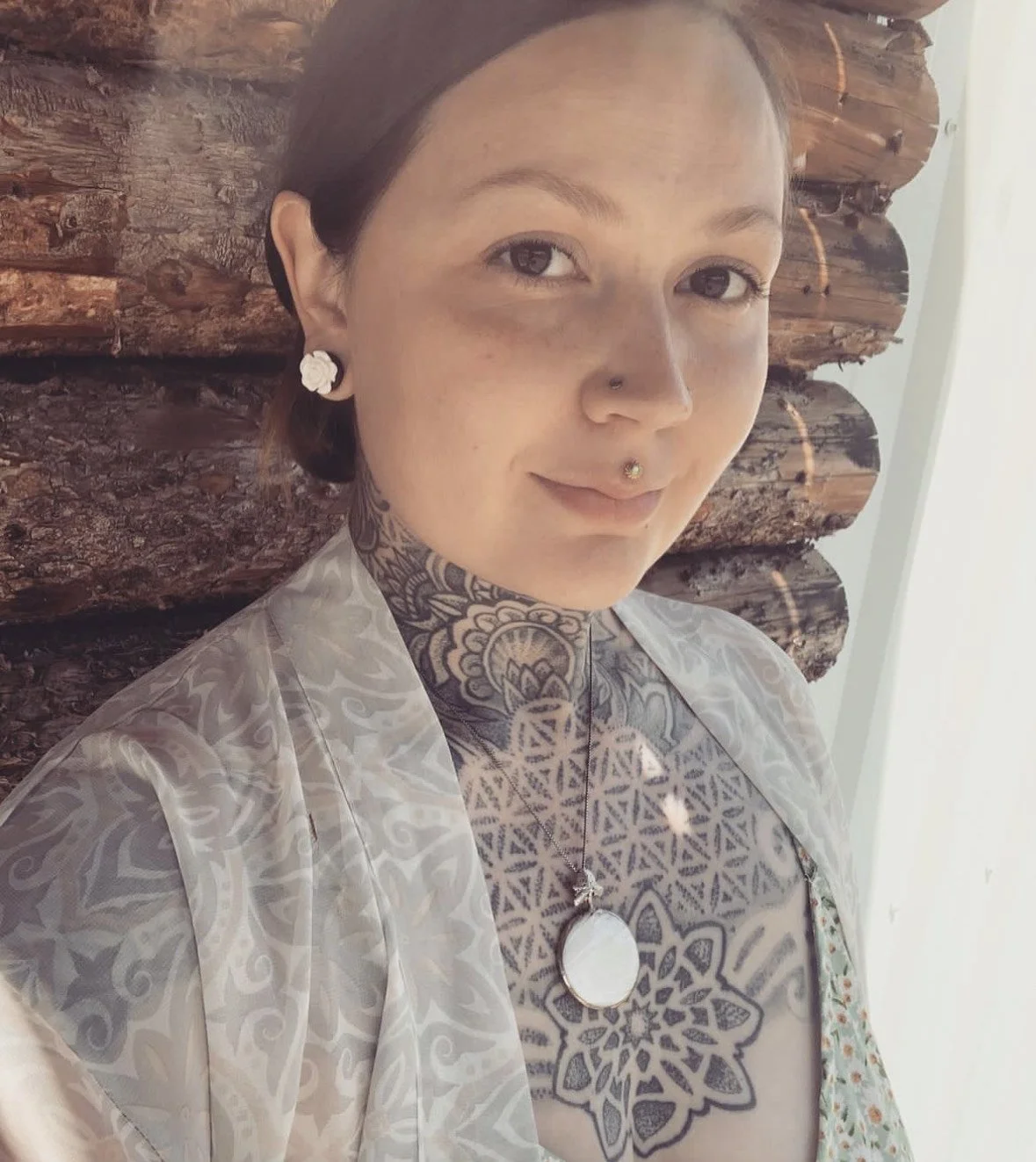 Crystal Intuitive / Sound Healer