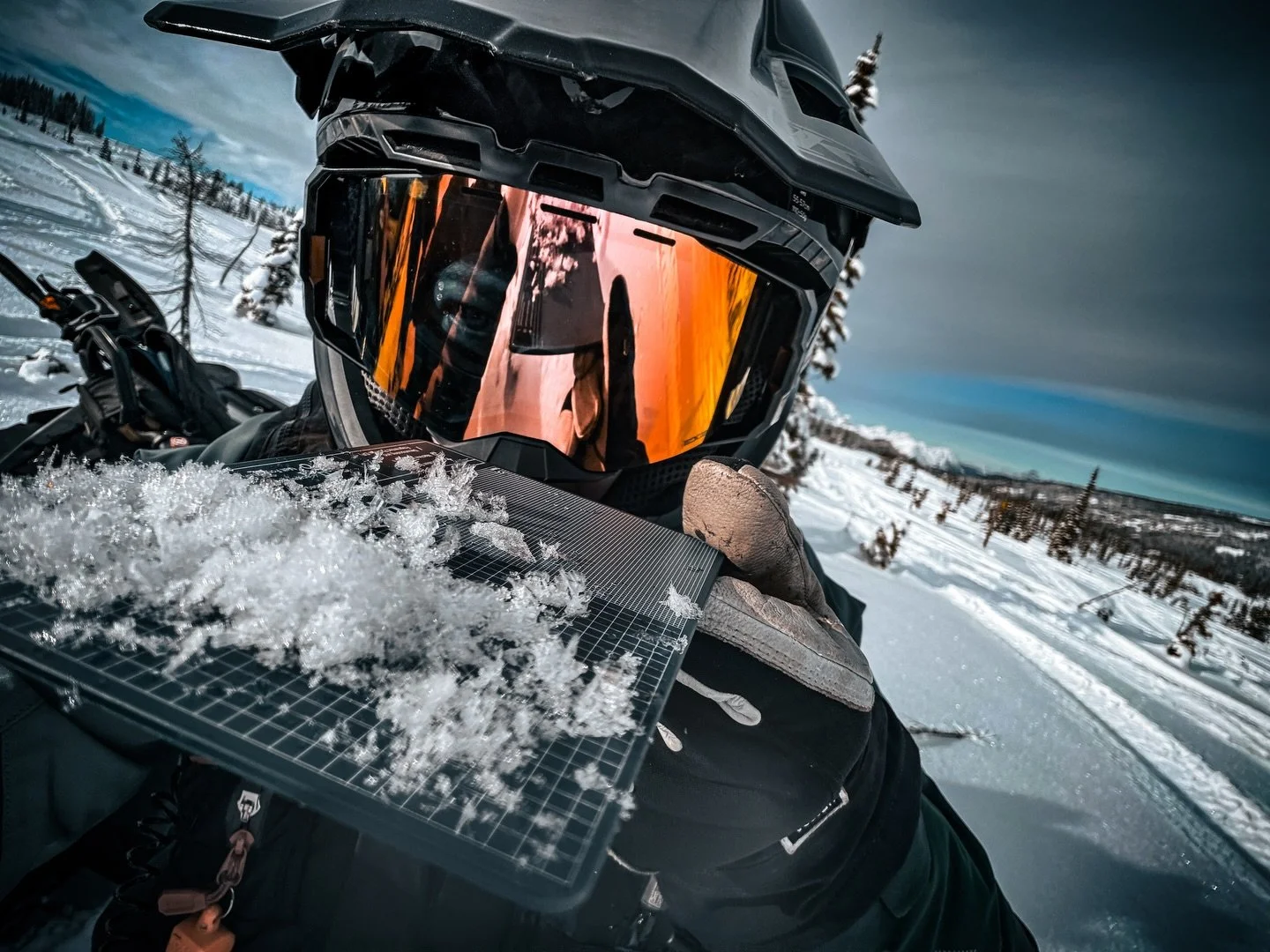 Snow&rsquo;s falling in #Fernie.
Are you thinking about the layers it&rsquo;s falling on?

We enjoyed some great pow turns and clear, high-pressure weather over the holidays with our AST courses and clinics, but it also resulted in widespread surface