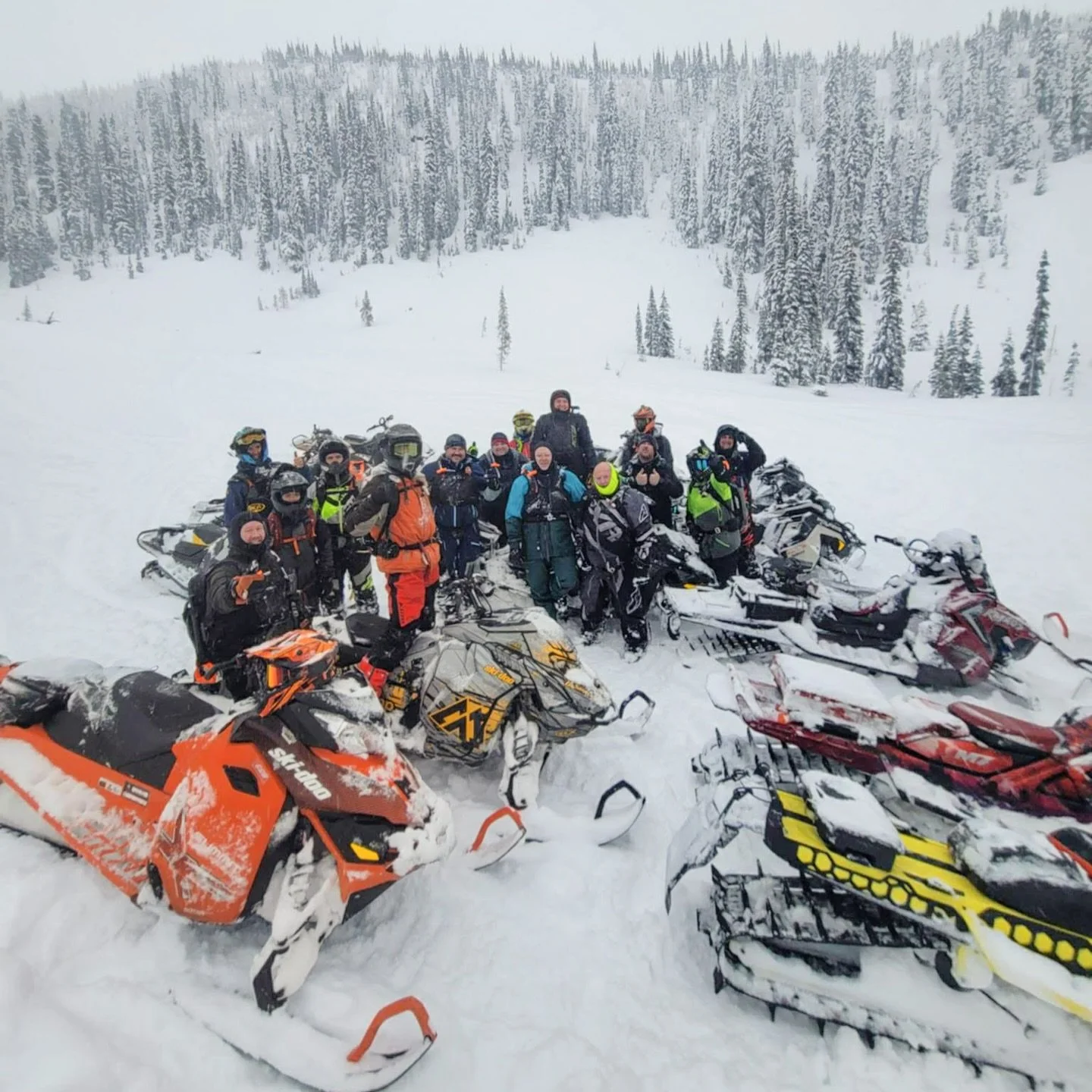 We blinked&hellip; and December flew by.
What a strong finish to the month teaching Avalanche Skills Training programs to so many dedicated sledders here in Fernie, BC!

Here&rsquo;s the part worth talking about:

Last season, 7 avalanche fatalities 