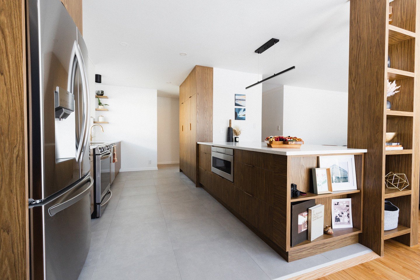 The most expensive renovation mistakes aren&rsquo;t aesthetic.⁠
⁠
They&rsquo;re spatial.⁠
⁠
&bull; Not leaving enough clearance between counters⁠
&bull; Creating pinch points at islands⁠
&bull; Forgetting how doors actually swing⁠
&bull; Designing fo