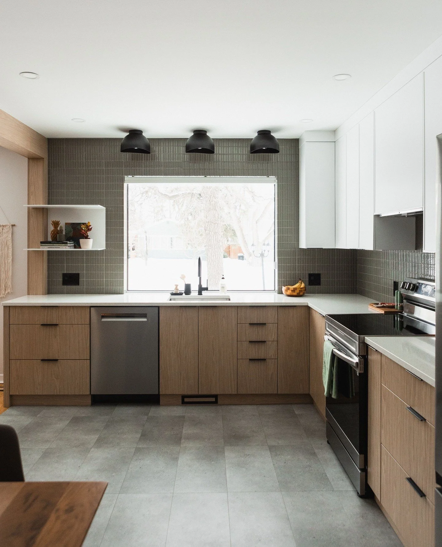 Your renovation probably won&rsquo;t start this spring.⁠
⁠
Every year, as the snow melts in Winnipeg, the emails start.⁠
⁠
&ldquo;Can we begin in May?&rdquo;⁠
&ldquo;We&rsquo;d love to be done by summer.&rdquo;⁠
⁠
Here&rsquo;s the truth: spring doesn