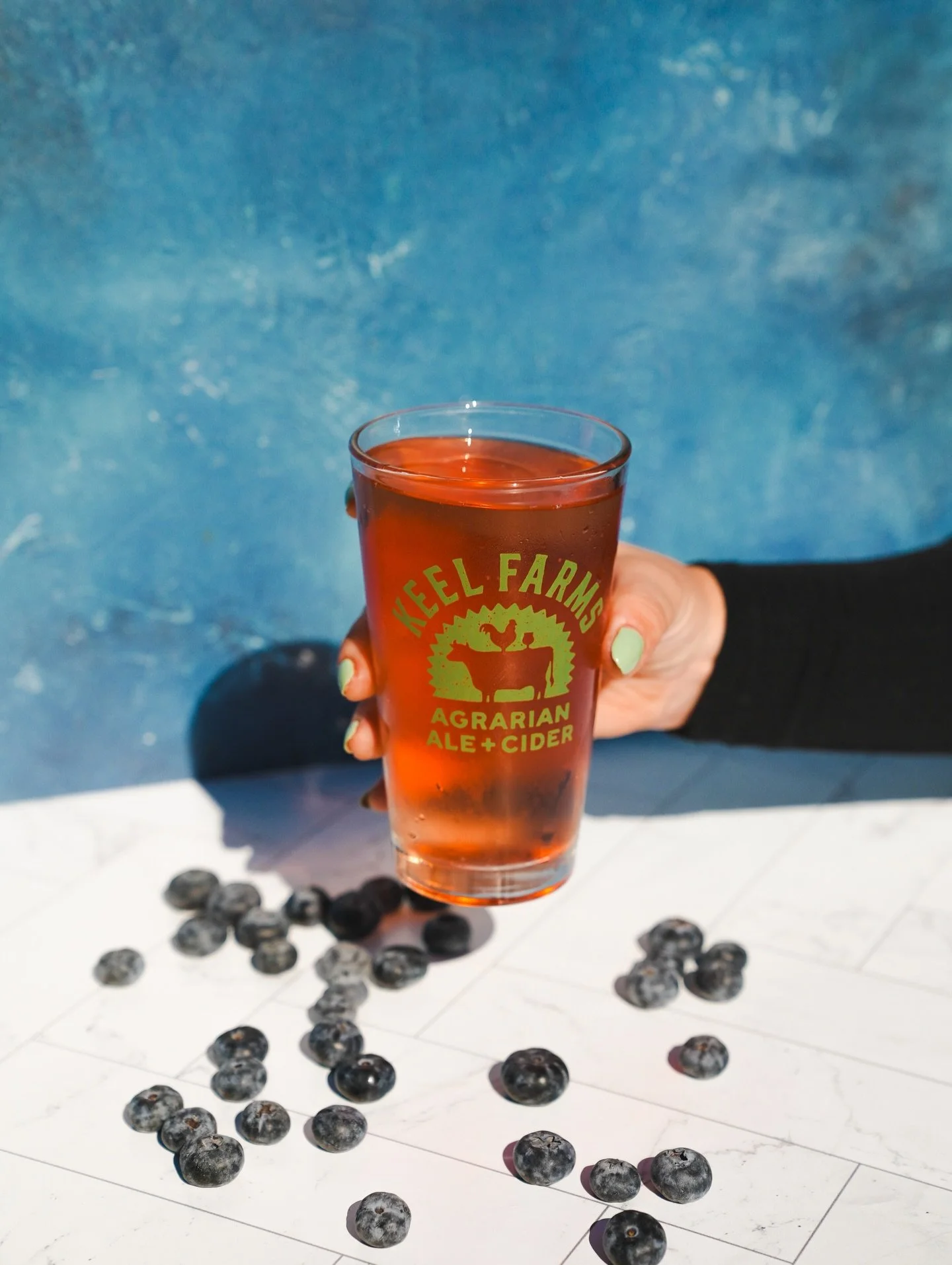 Dry January? No problem. 🍷✨ Skip the buzz, not the experience. Enjoy our refreshing non-alcoholic options from kombucha and cider to beers and wines, paired with your favorite farm-fresh bites in the tasting room.