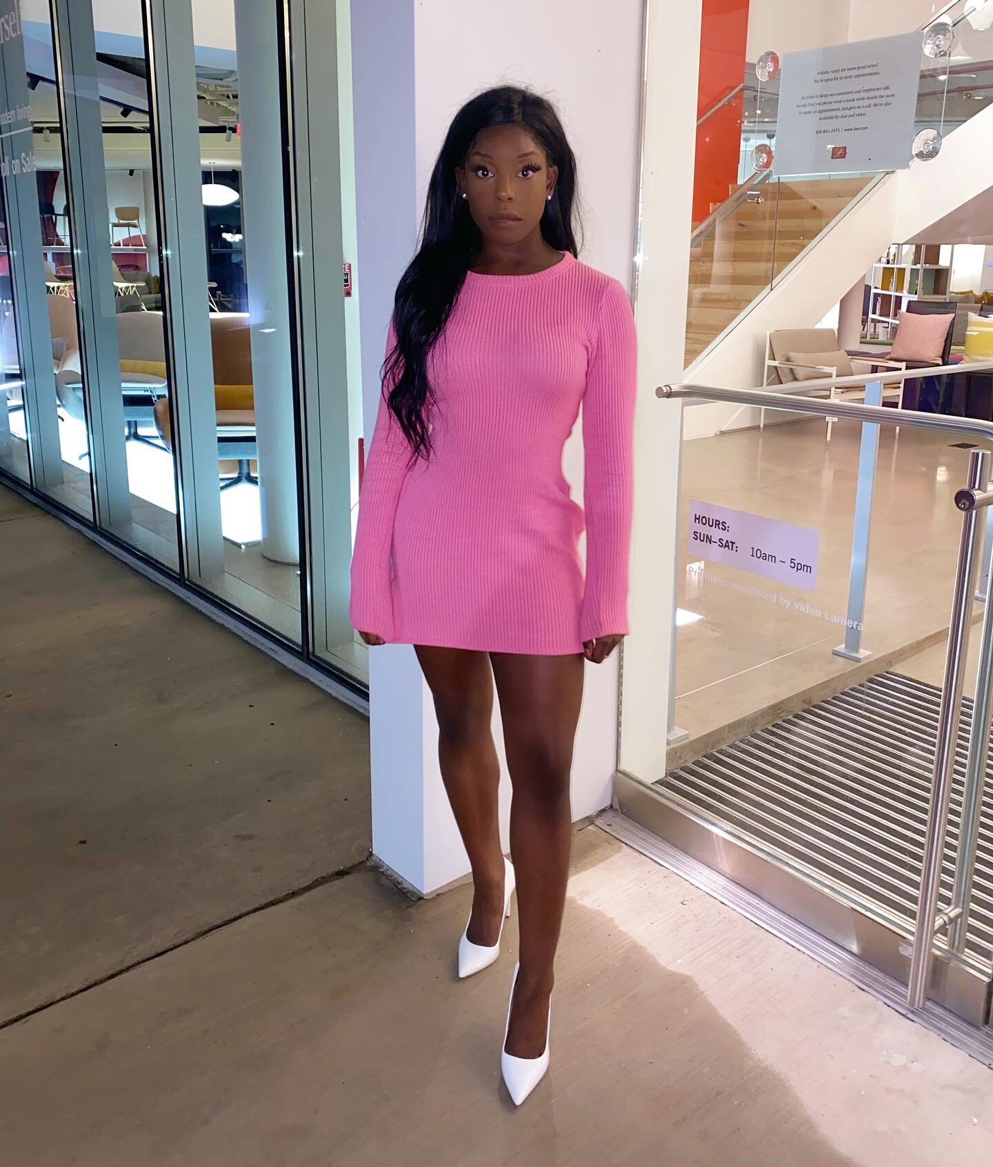 pretty in pink👛