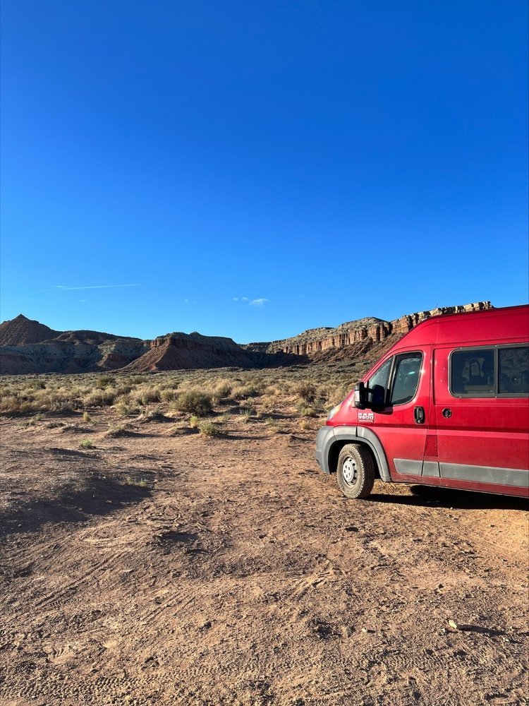 Boondocking+on+Sheep+rd+near+Zion+National+Park.jpeg