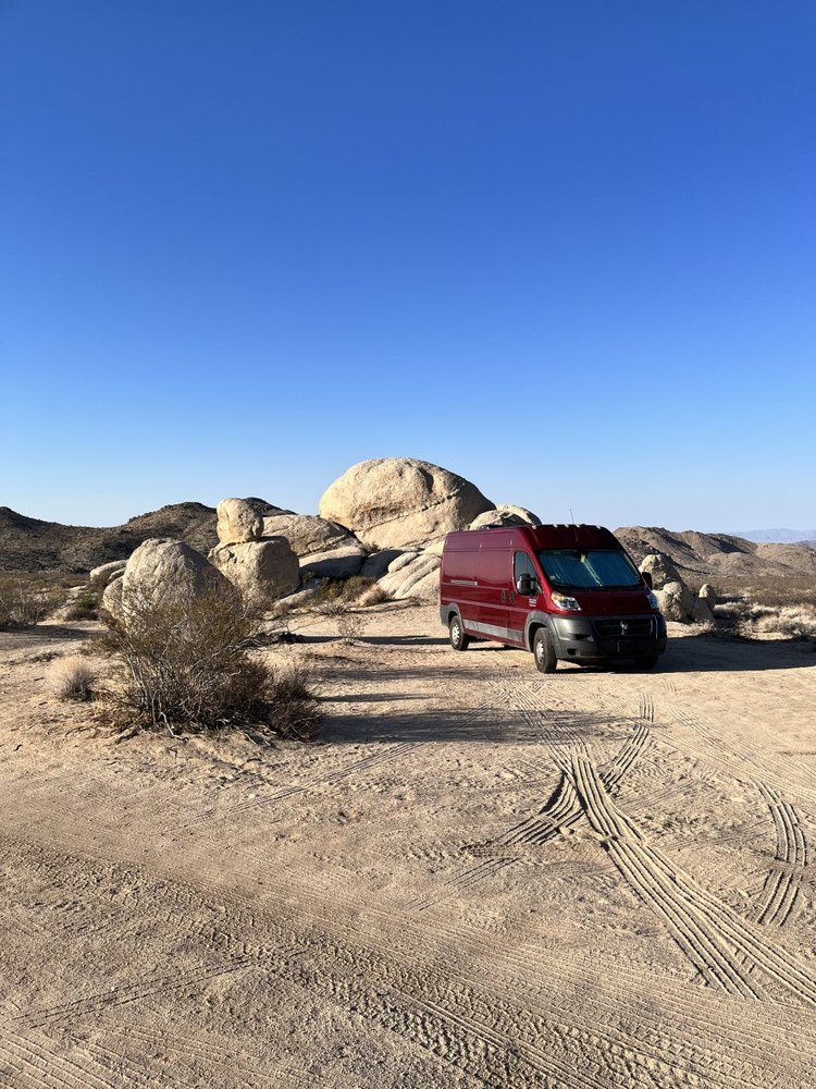 Kelbaker+camping+boondocking.jpeg
