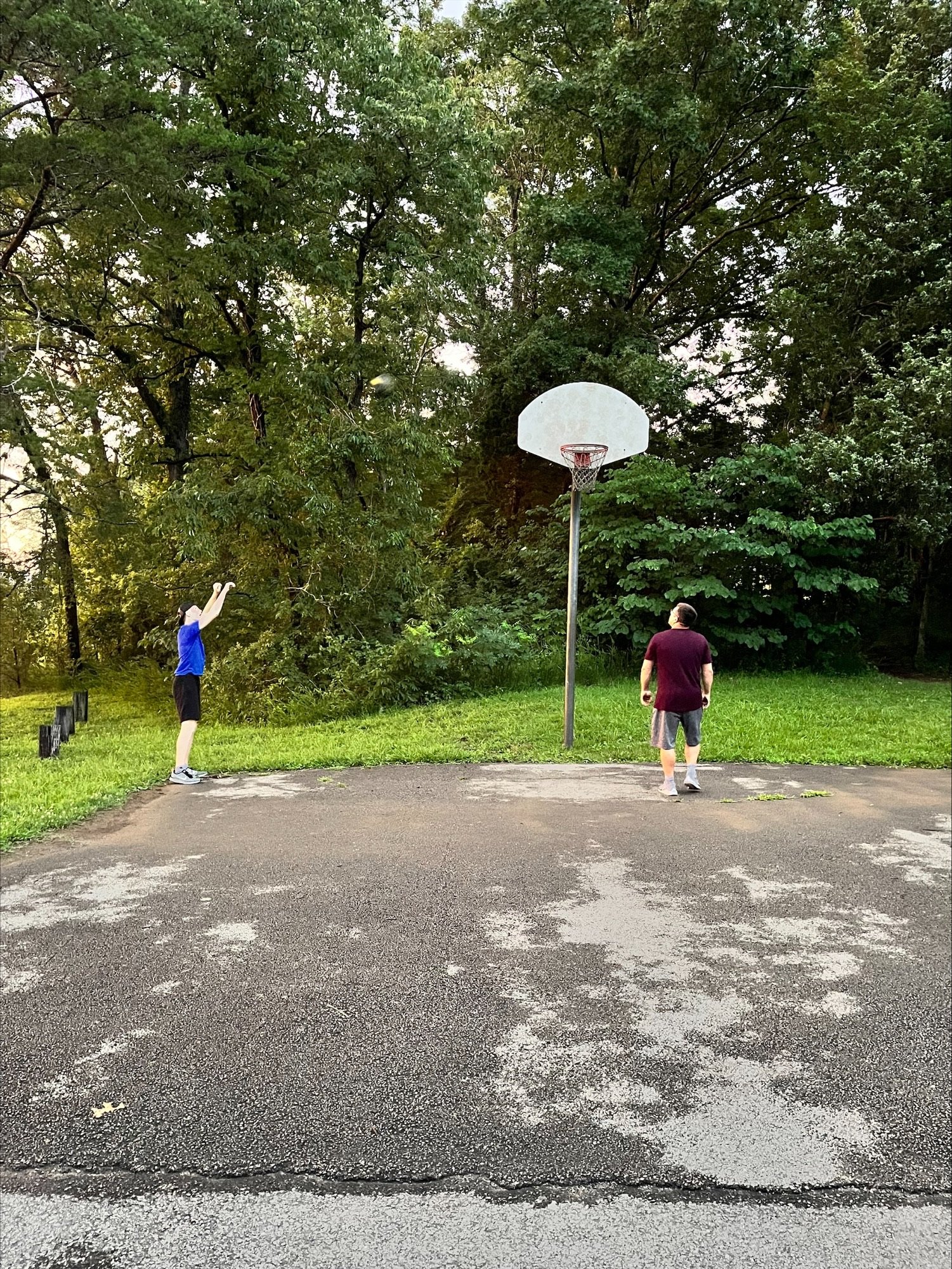 Nolin Lake State Park basketball hoop Kentucky.jpeg