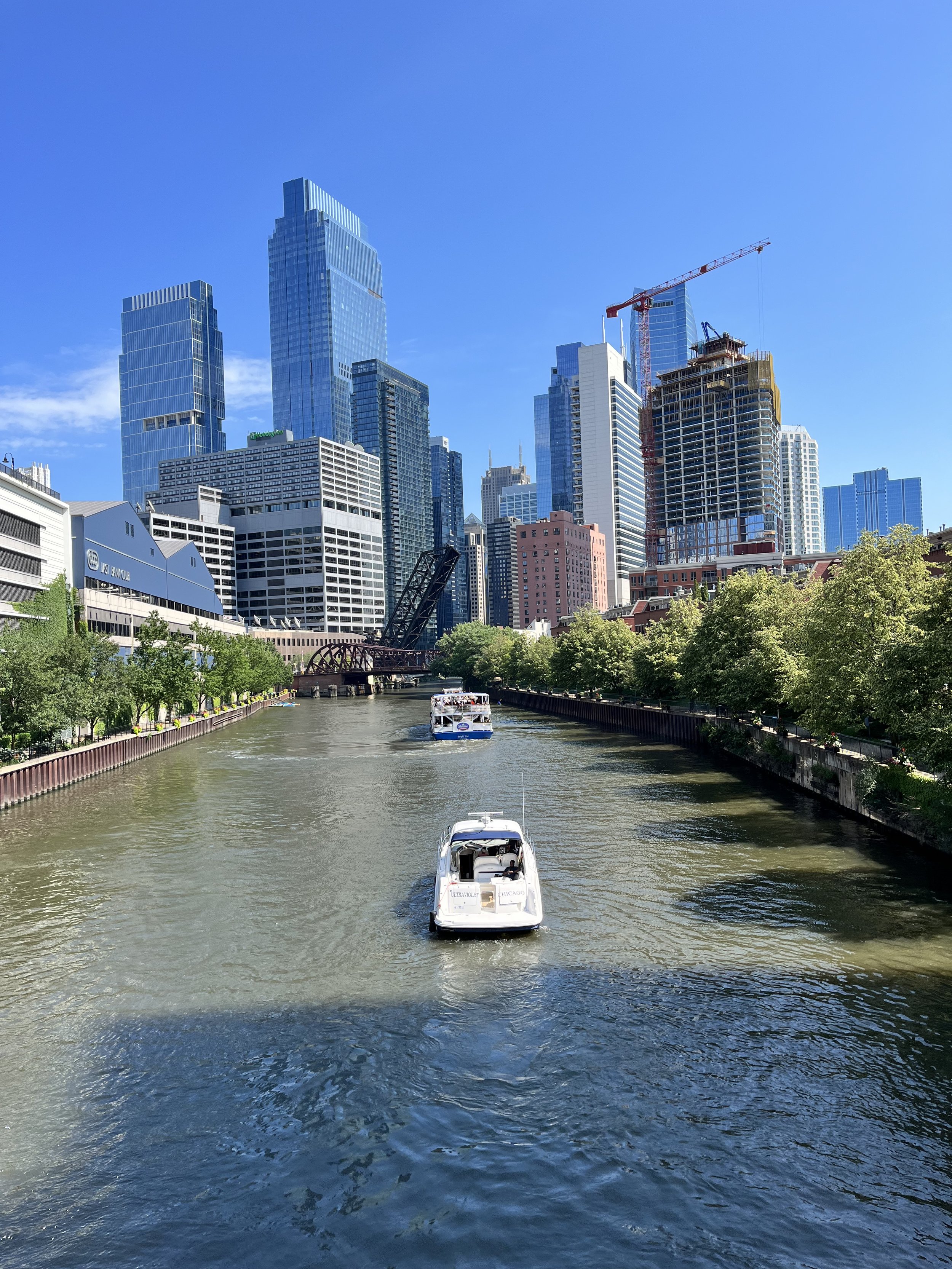 Chicago river Illinios.jpg