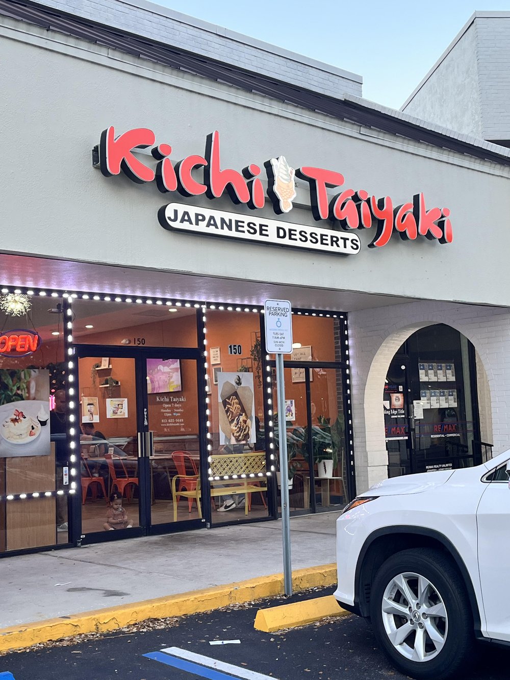 Kichi Taiyaki Japanese dessert shop Brandon, Florida.jpg