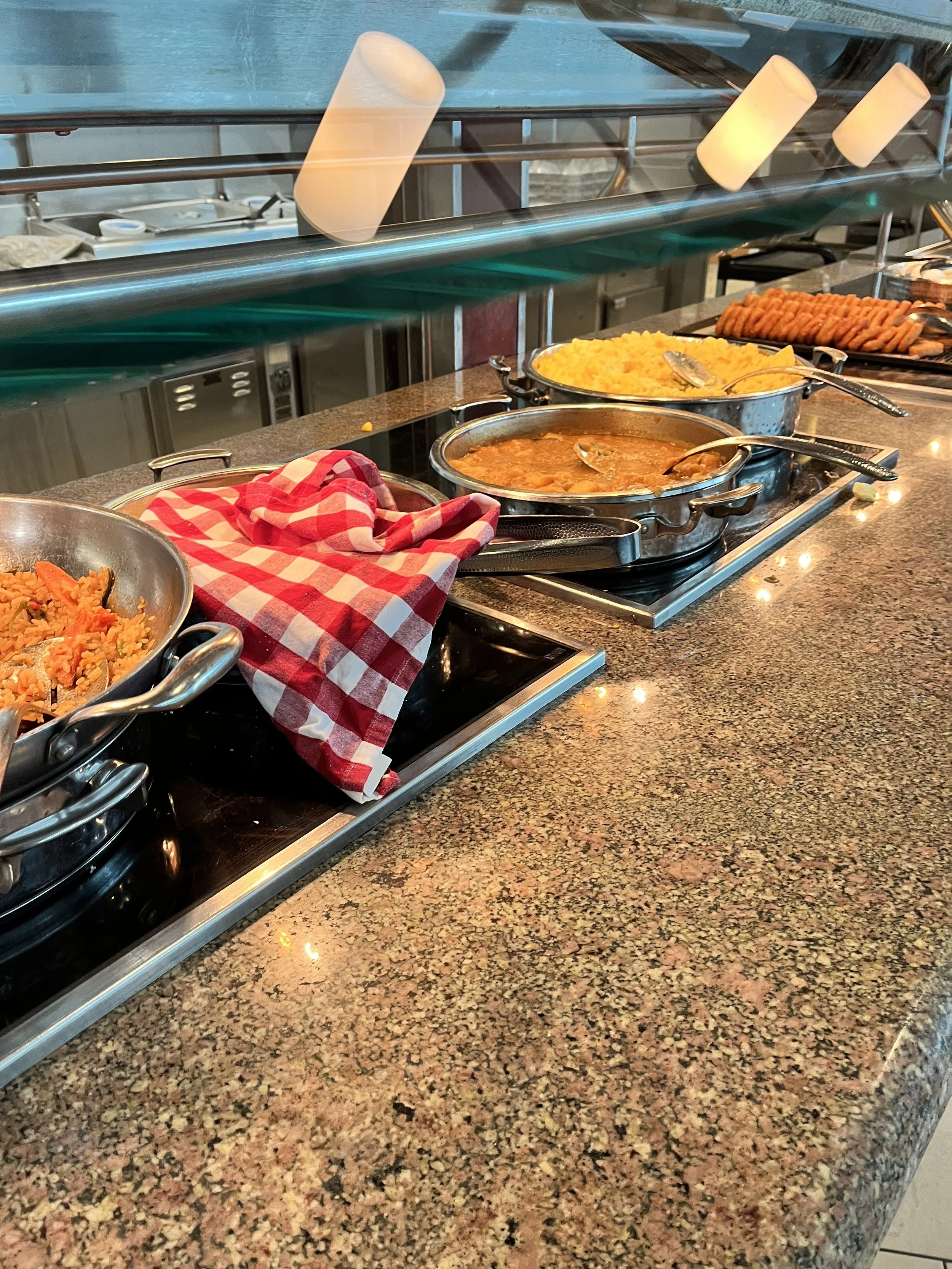 Windjammer buffet dinner Liberty of the Seas Royal Caribbean.jpg