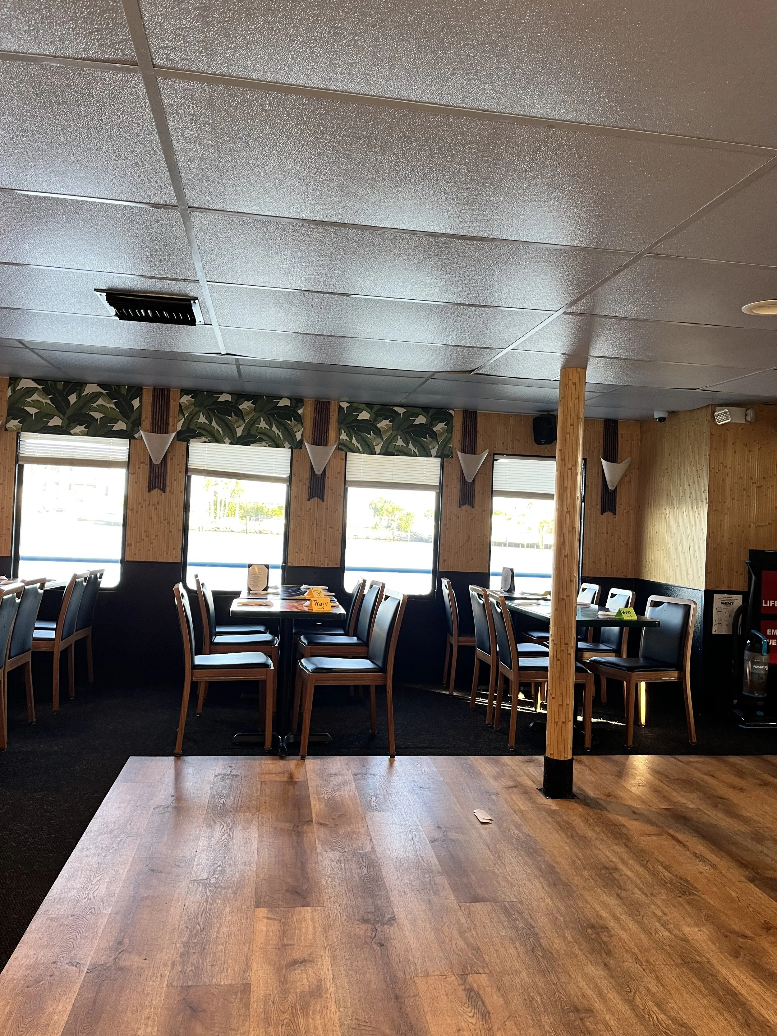 Calypso Breeze dining room Florida.jpg