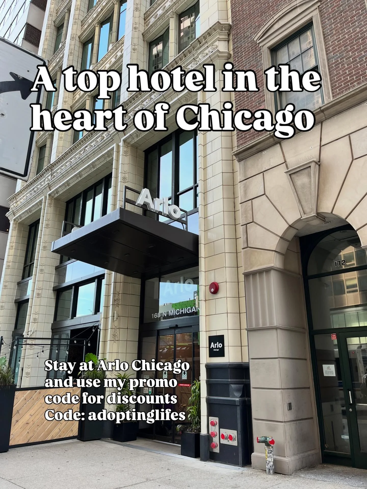 Arlo Chicago hotel offers close amenities to many of the Chicago attractions. When choosing your room pick city views for spectacular views of the surrounding area. 

⛲️ Walk outside your door and visit The Bean and  Buckingham Fountain

☕️ Find rest