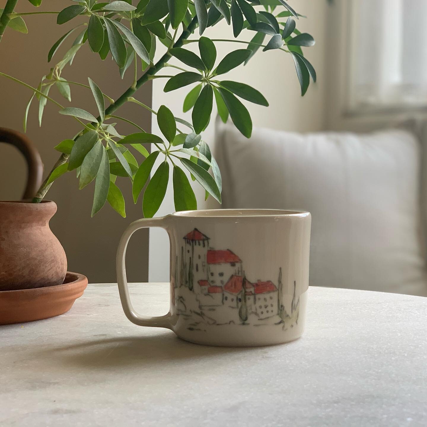 I love to see these special mugs being enjoyed 🤍 thanks @stephanie.a.canto