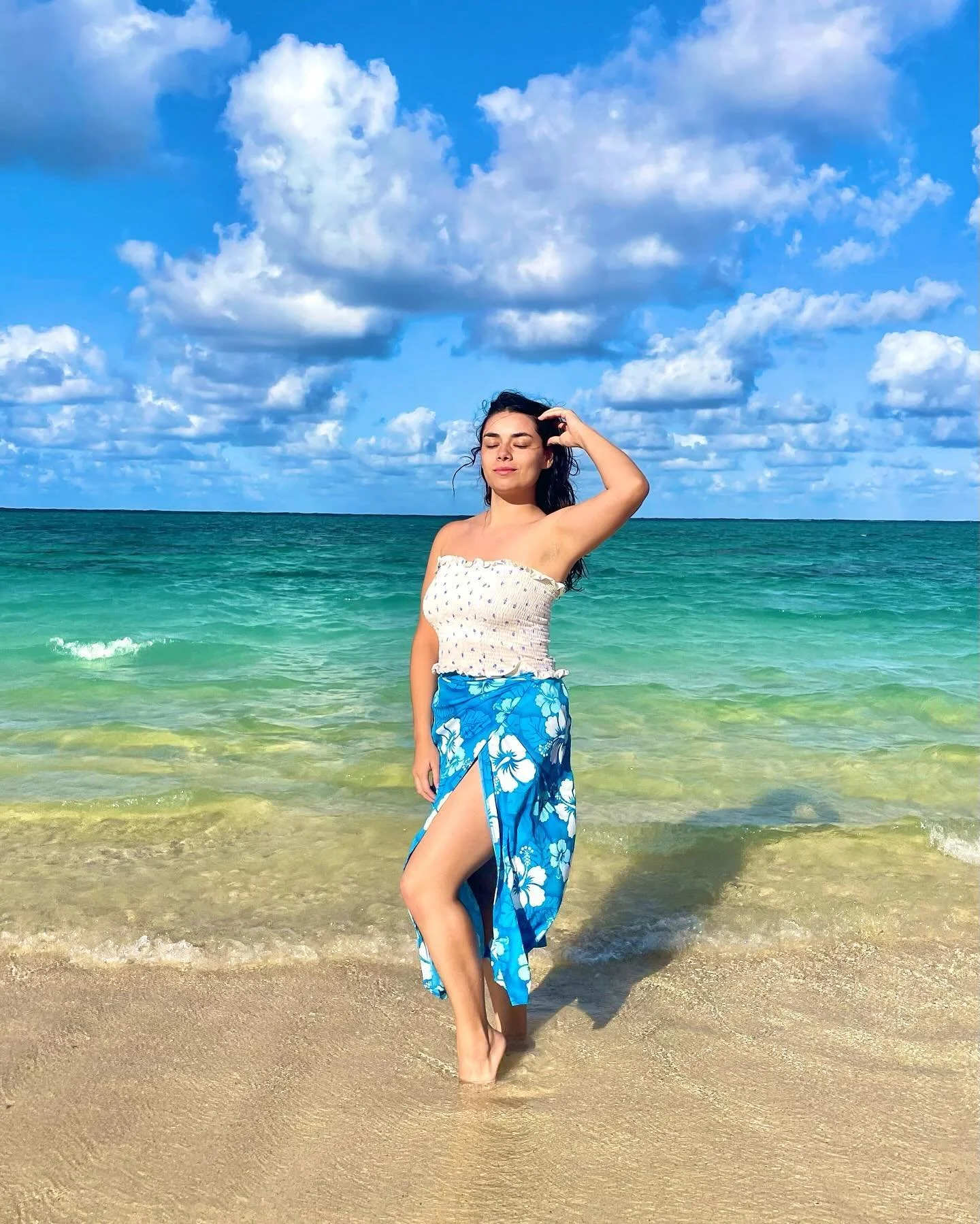 could some use of that sunshine dopamine right now 🌺🍹🏖️🐠