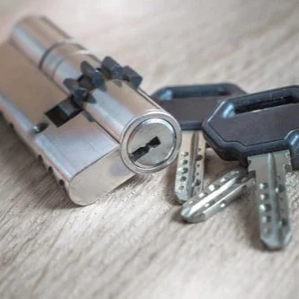 emergency-keys-locks.jpg