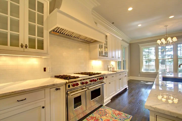 Kitchen cooking area.jpg