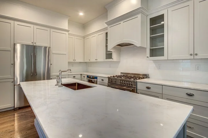 11_Kitchen-2.jpg