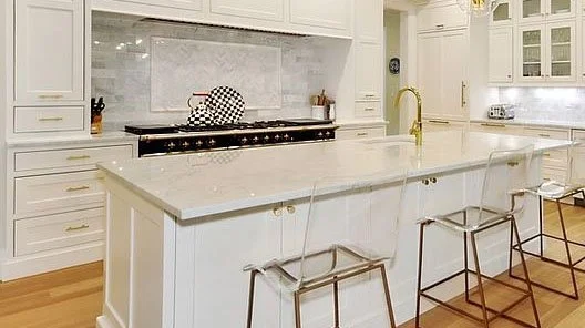 24M_Kitchen2_crop.jpg