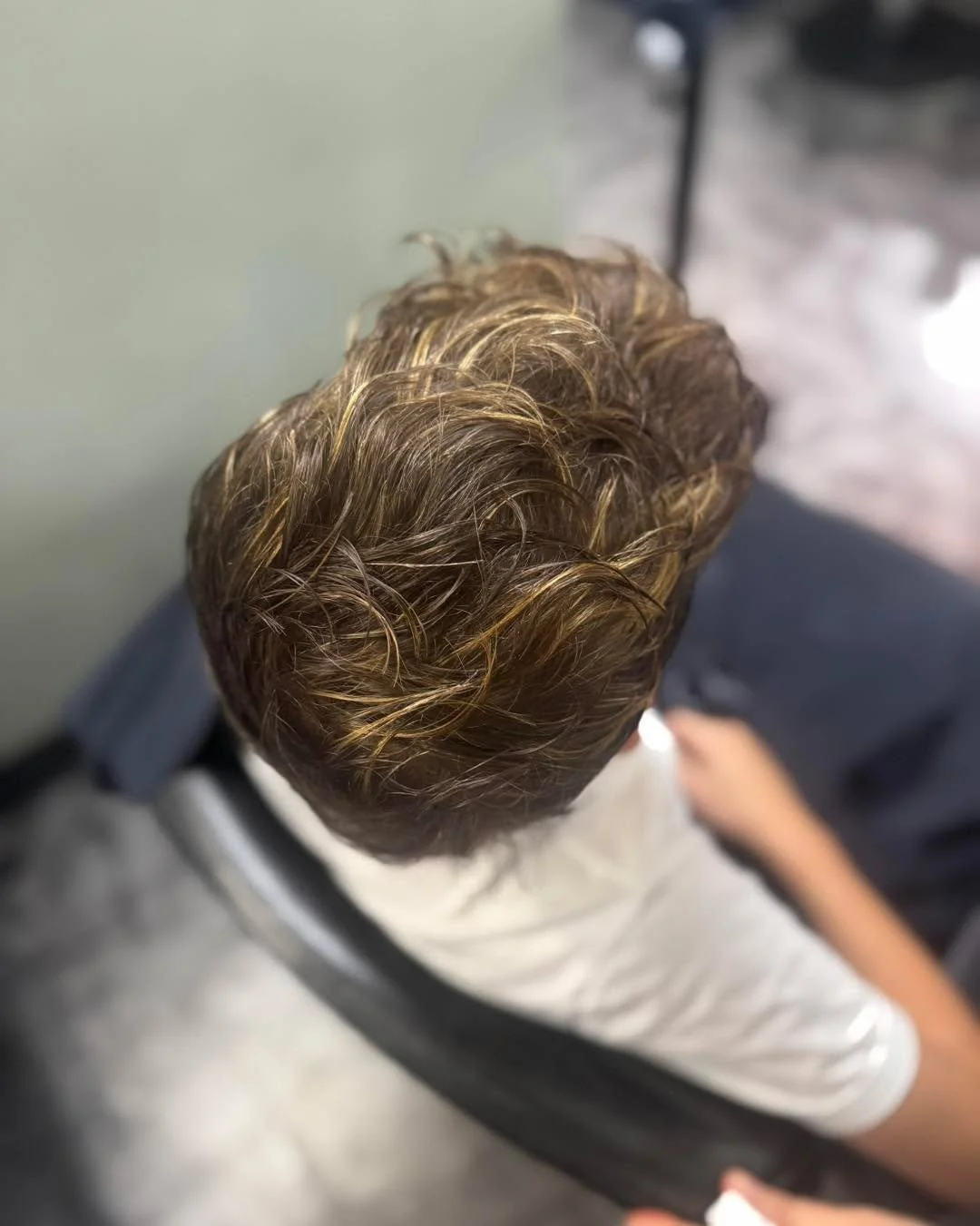 Fresh highlights and a new cut for a clean, cool finish!
Done by Natalia ✂️✨
Perfect for back-to-school, sports, or just feeling confident. 🙌

natalia.guest

#SalonAllureHSV #HuntsvilleHair #KidCutsHSV #YouthHairHuntsville #HairByNatalia #RocketCity