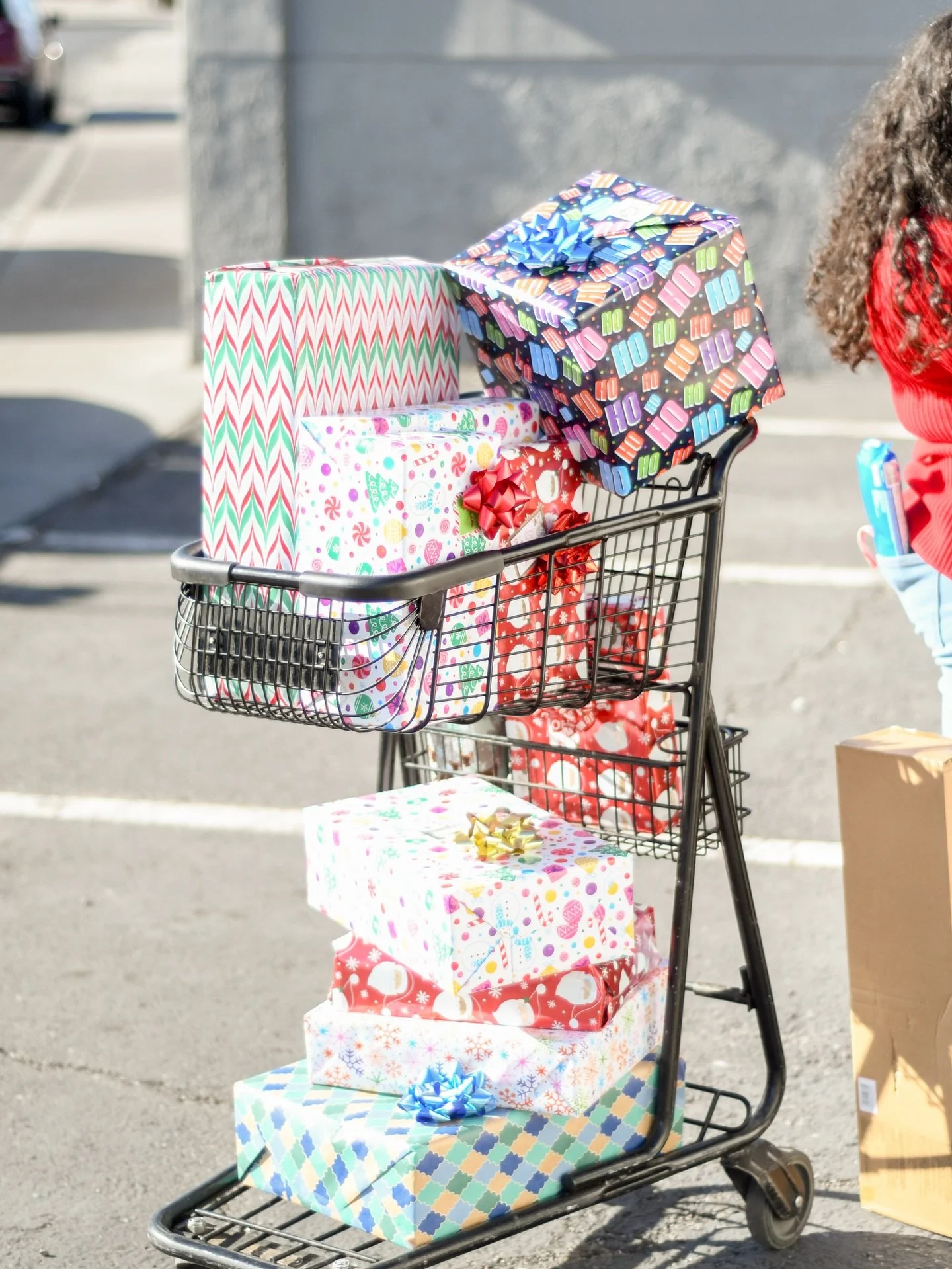 We are so grateful for everyone who helped make our Casa Christmas Store possible last month, whether you donated gifts, volunteered your time, or supported in any way! It wouldn&rsquo;t have been possible without you! #casadeluzlv #lightlovehope #co