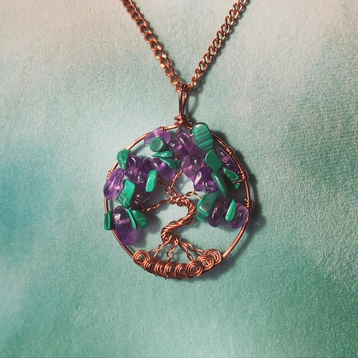 7. Malachite and amethyst chip beads