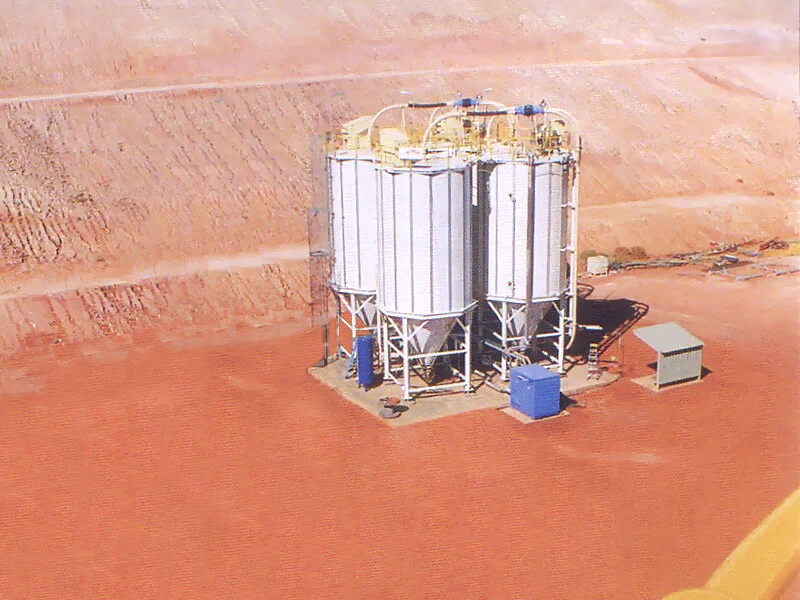 Looking North, view of 4 x 125t silos.