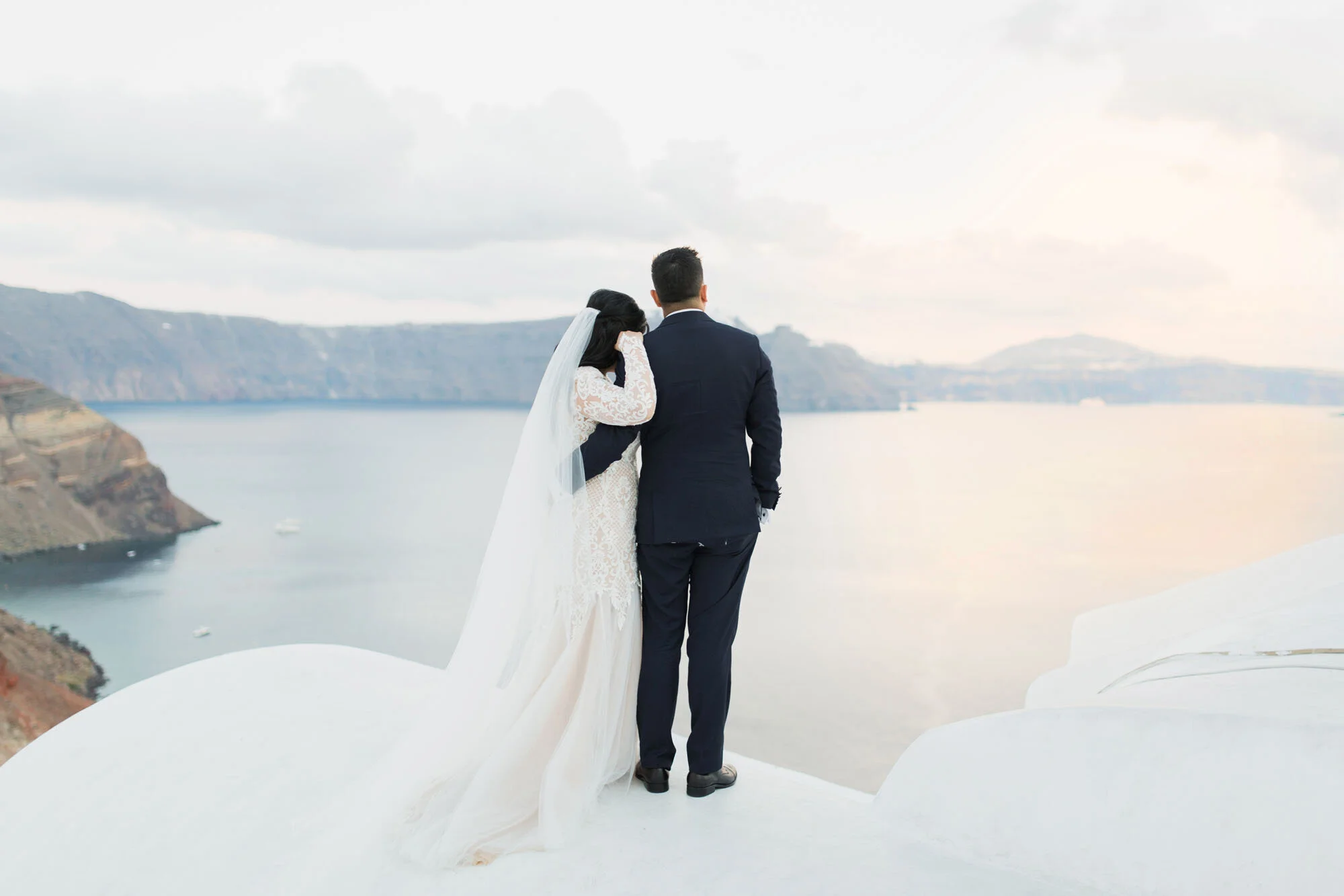 Santorini wedding photographer Jemma Keech