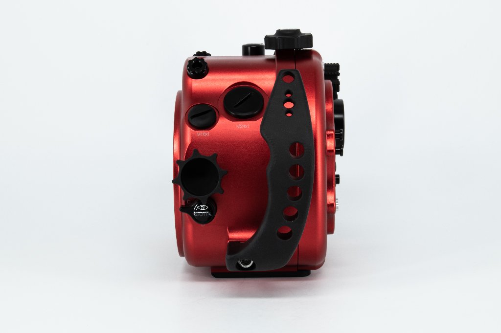 Alpha7R-V-04.jpg