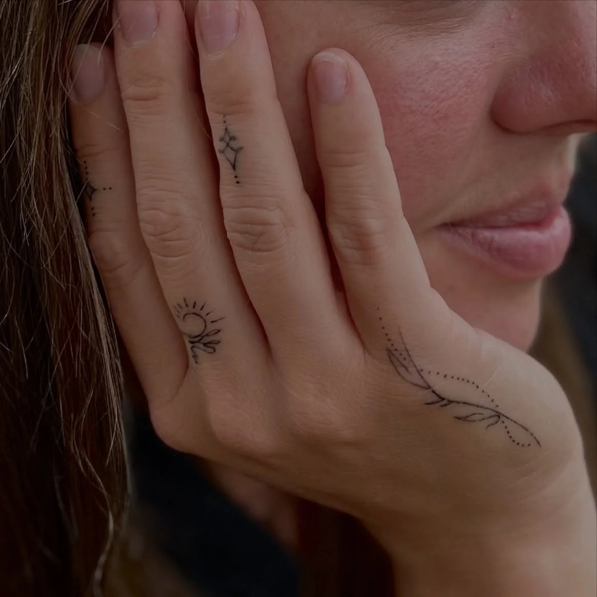 🤍Love it when a tattoo reflects your personality and brings everything together ✨ I&rsquo;d love to help bring this part of you out of its shell &mdash; get in touch to create something that&rsquo;s truly you. 🖤
.
.
.
#CambridgeTattoo #CambridgeTat