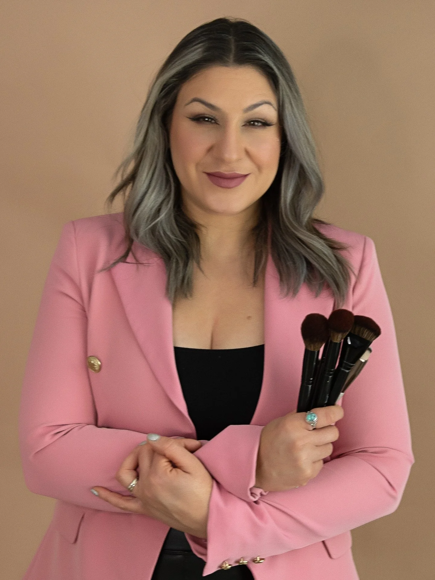 ⭐ ⭐ ⭐ ⭐ ⭐ 
I had a lovely branding shoot with Vicky recently. 
The whole session was so much fun. We played around with different outfits, ideas, and poses, and nothing ever felt forced. Vicky guided me so naturally, which made such a difference, esp