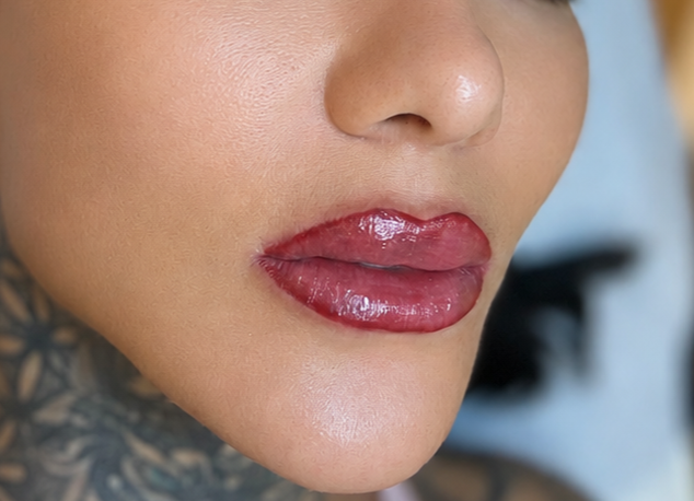 lip liner tattoo with experienced artist in cambridge