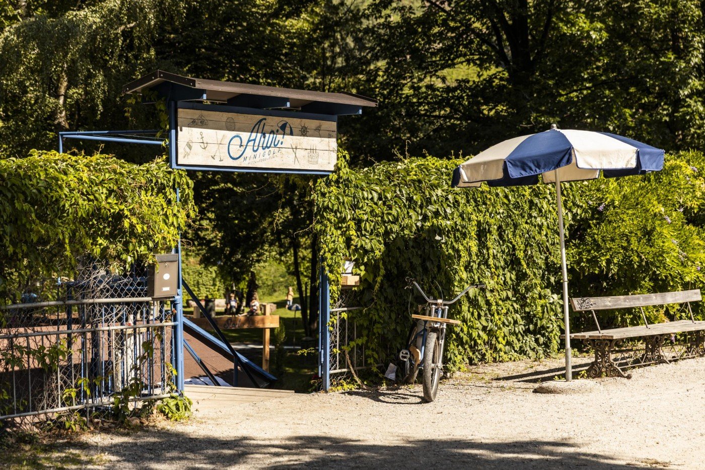 Kristalline Minigolf-Abend auf der Talferwiese