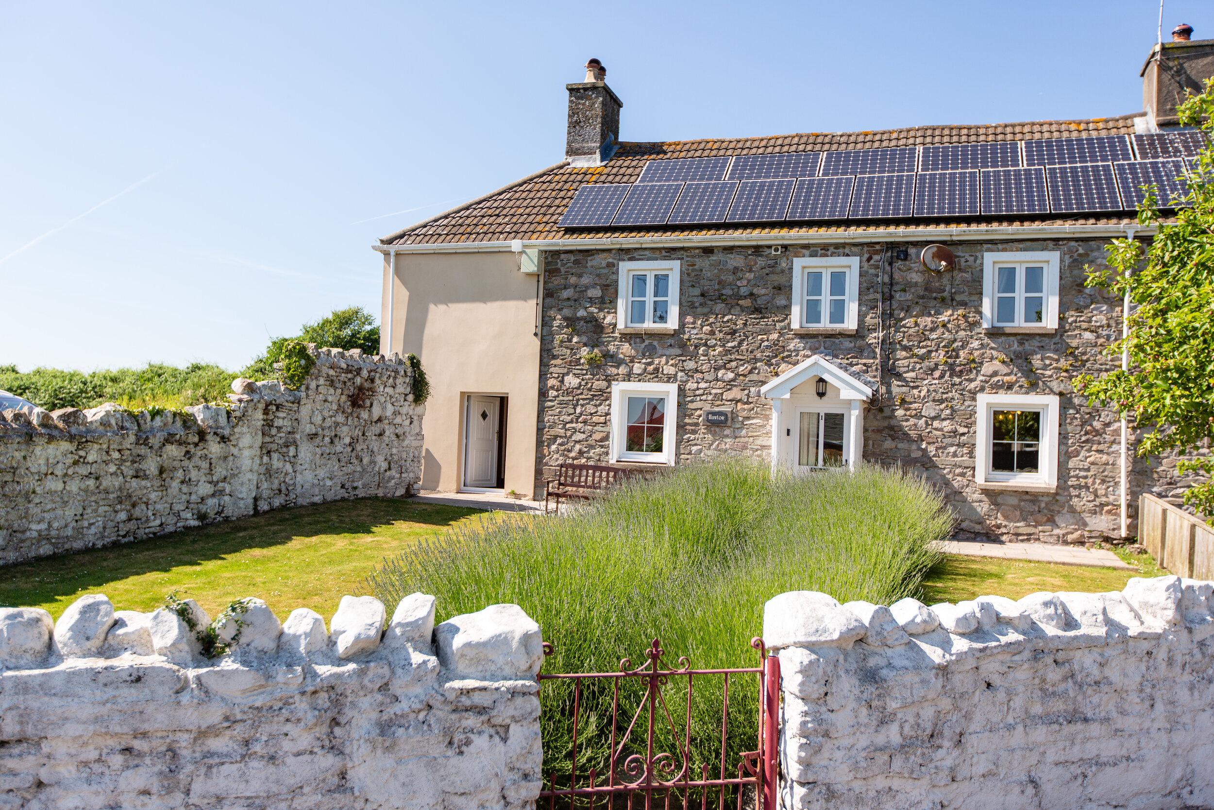 Hawton (sleeps 6-8)