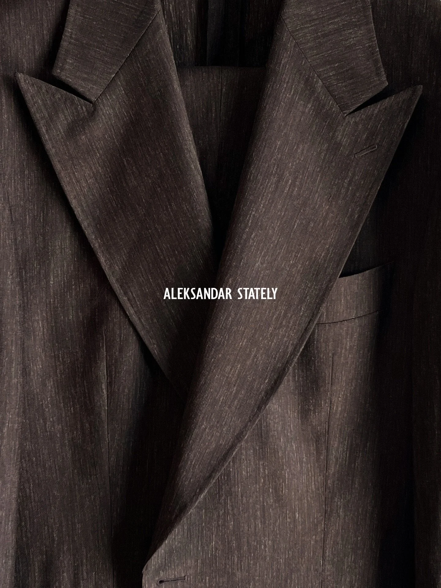 This brown wool-linen suit brings rich texture and refined tone &mdash; finished with our signature peak lapels. A bold expression of craftsmanship.