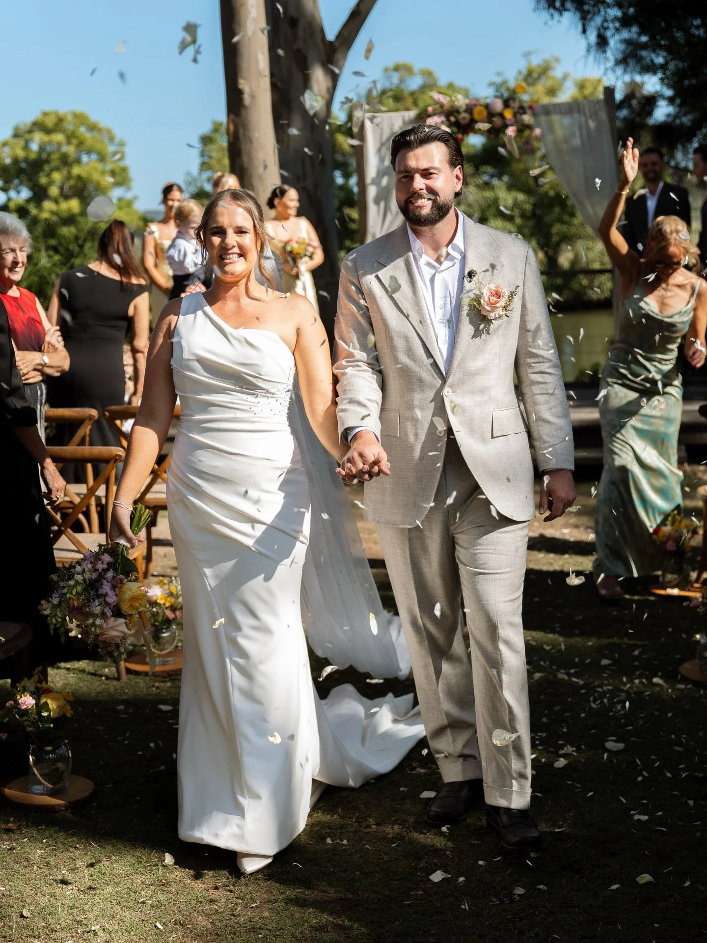 Congratulations R&amp;E 🥂

#wedding #madetomeasuresuits #brisbane #brisbanefashion #weddingsuit